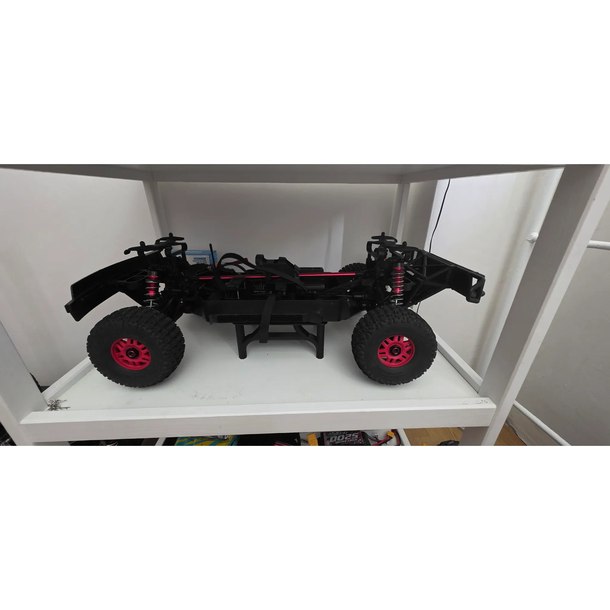 Fotografie 2 - RC model auta Arrma Mojave 6S BLX 1:7 4WD RTR červené