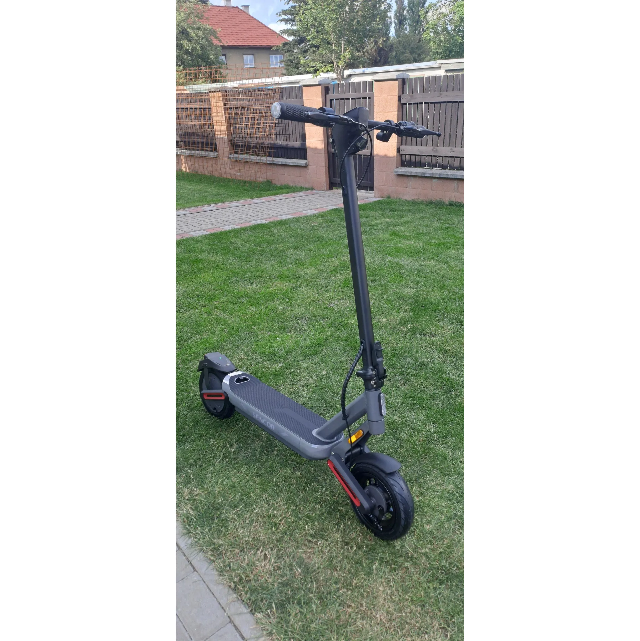 Fotografie 12 - Elektrokoloběžka Sencor Scooter S71 Dark
