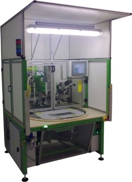 AT-3 OS - aplikátor transferů (autom. odvíjení z cívky, otočný stůl) - Aplikátor transferů AT-3 EOS (automatické odvíjení cívky, s otočným stolem - vysoký takt)