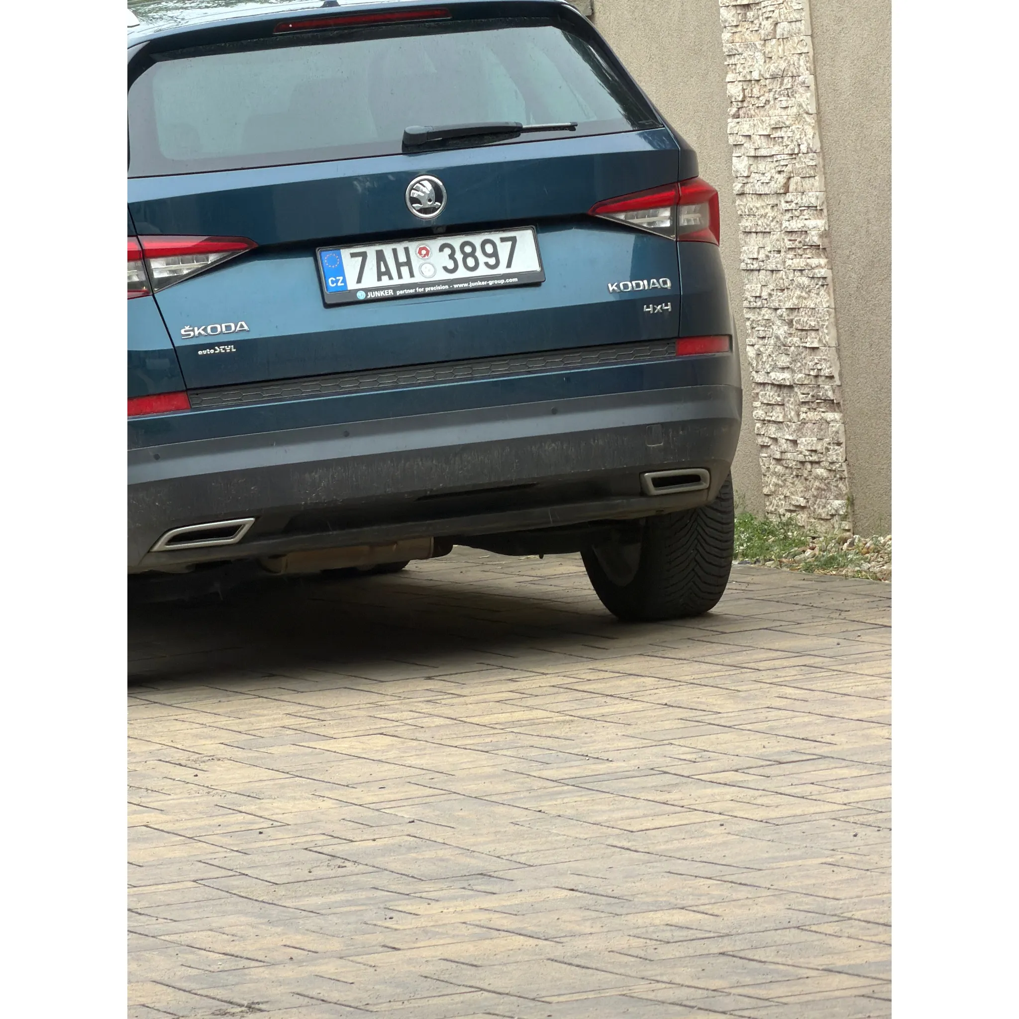 Fotografie 2 - Koncovka výfuku Škoda Kodiaq 96122