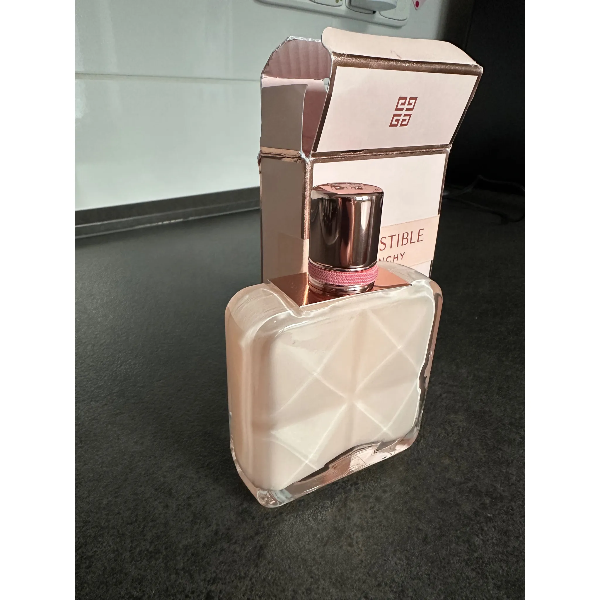 Fotografie 6 - Dámský parfém Givenchy Irresistible Rose Velvet W EDP 80 ml