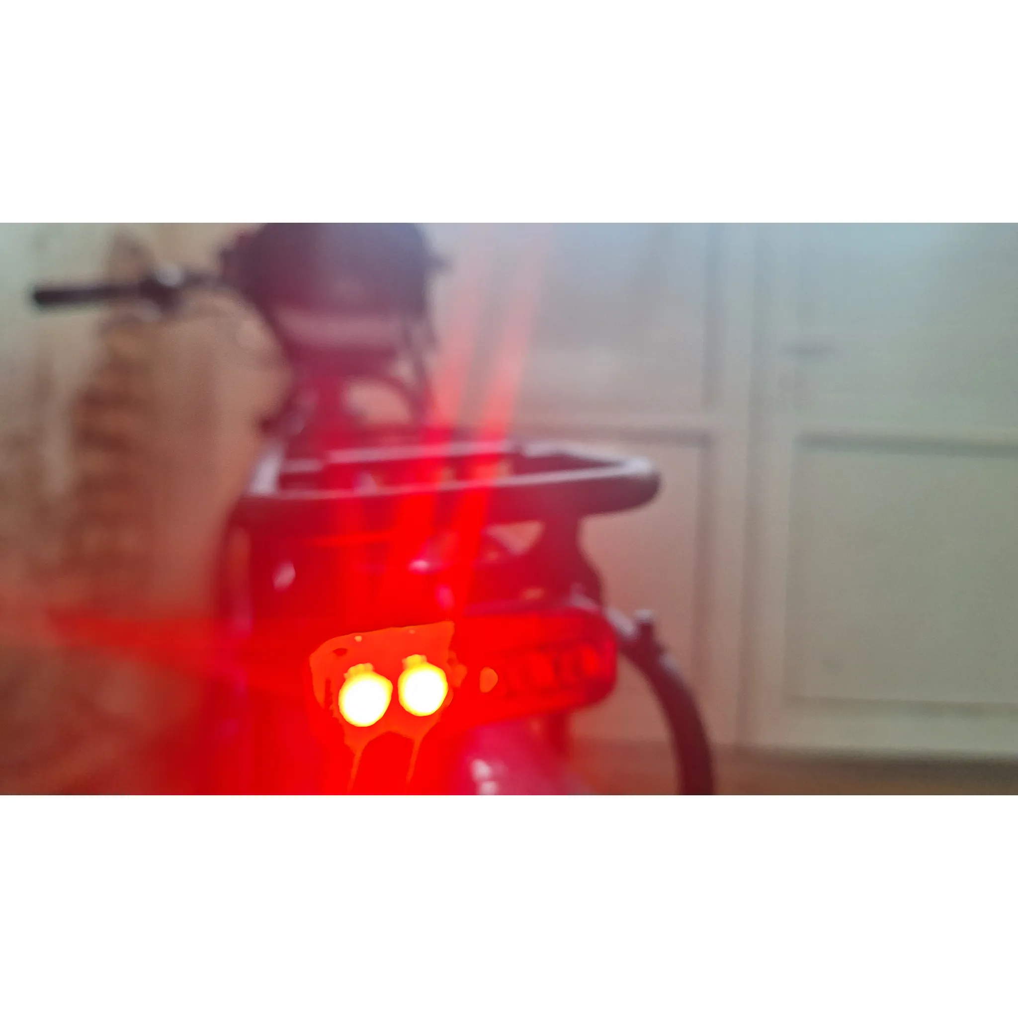 Fotografie 6 - Cyklosvítilna Author Xyrius Brake USB 400 lm zadní