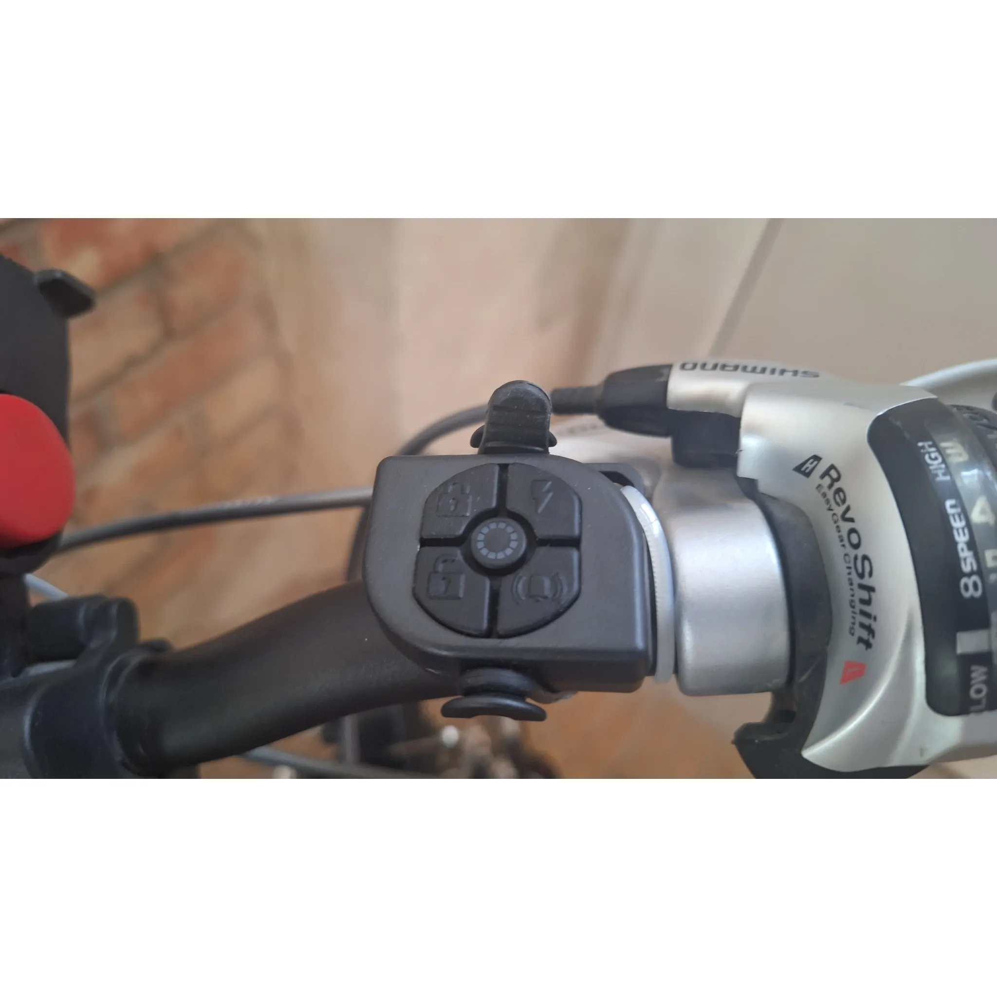 Fotografie 4 - Cyklosvítilna Author Xyrius Brake USB 400 lm zadní