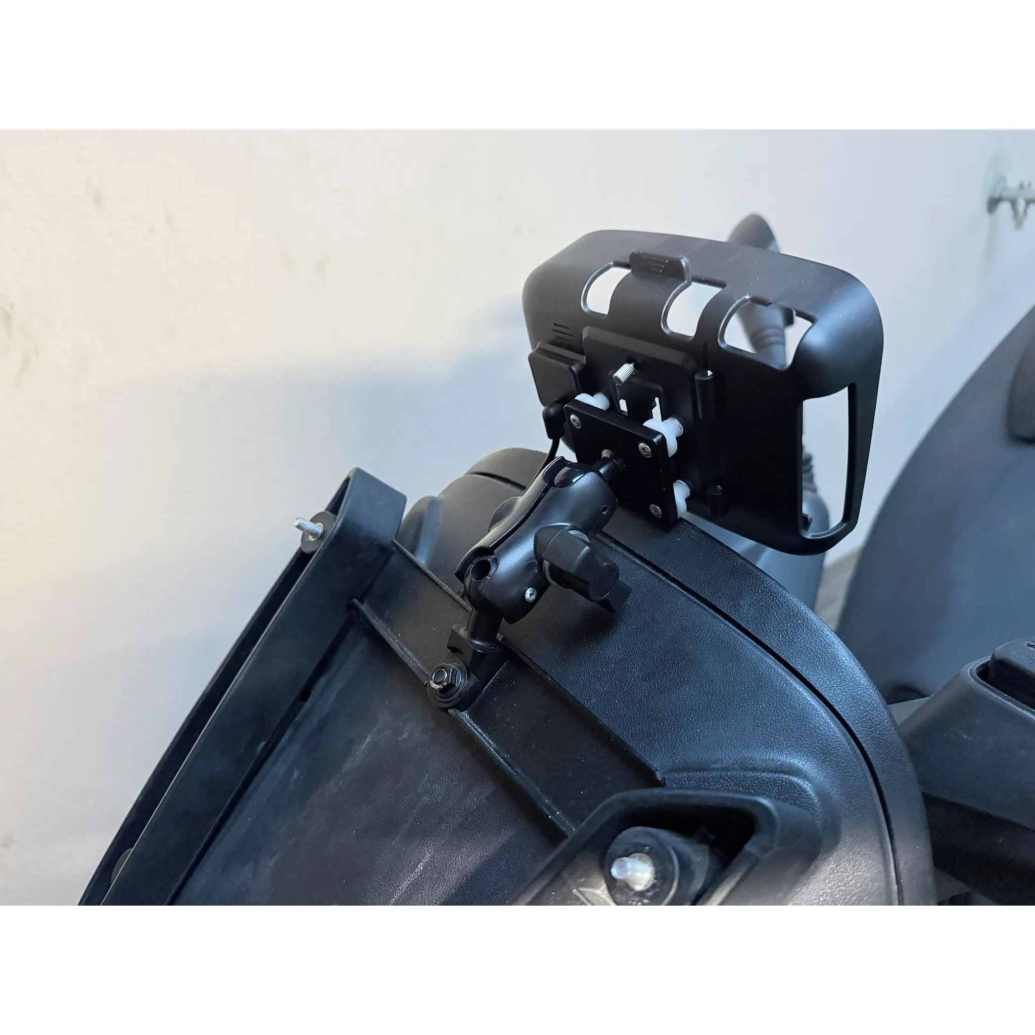 Fotografie 11 - GPS navigace Navitel G590 Moto
