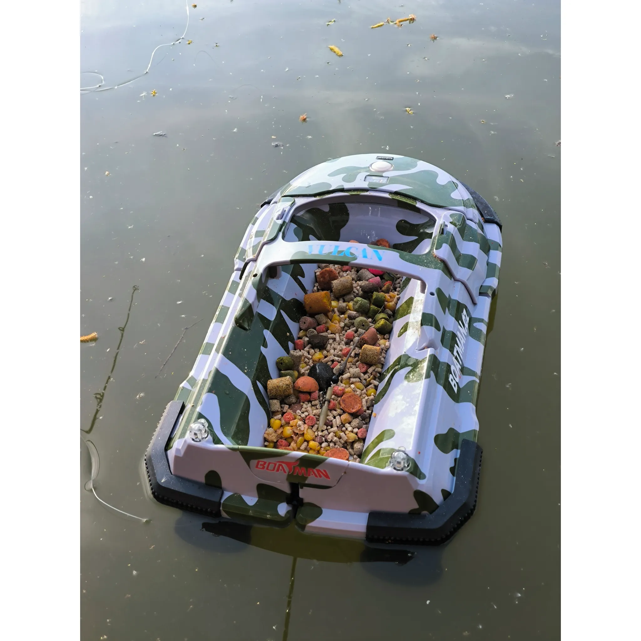 Fotografie 7 - Zavážecí lodička Boatman Vulcan Basic Camo