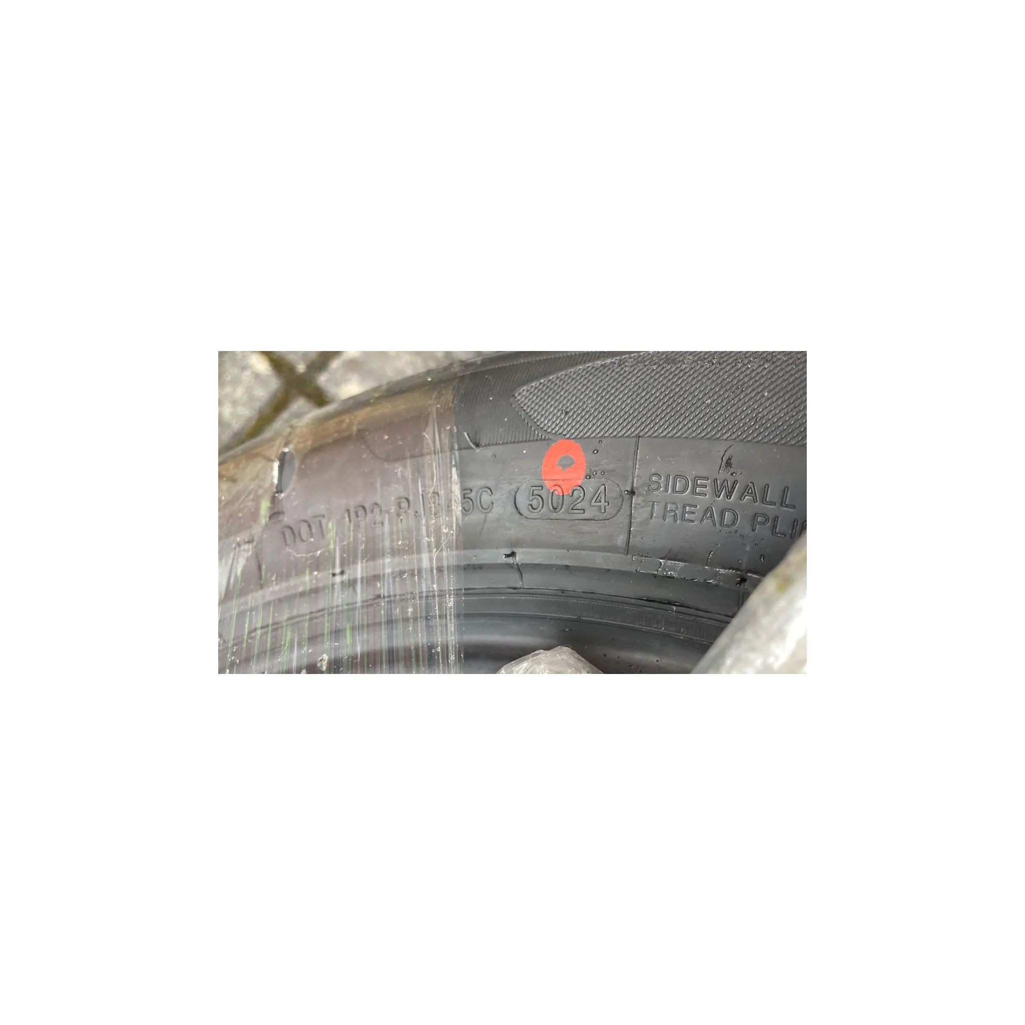 Fotografie 2 - Letní osobní pneu Altenzo Sports Comforter 205/55 R16 94 W