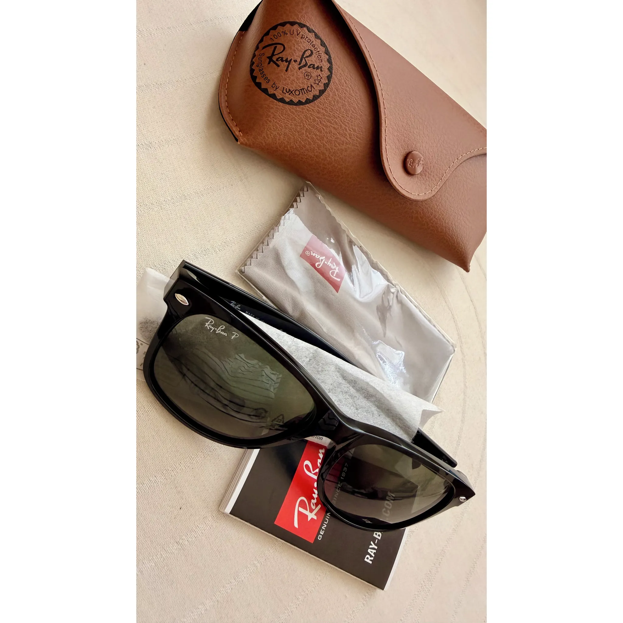 Fotografie 2 - Sluneční brýle Ray-Ban New Wayfarer RB2132 875