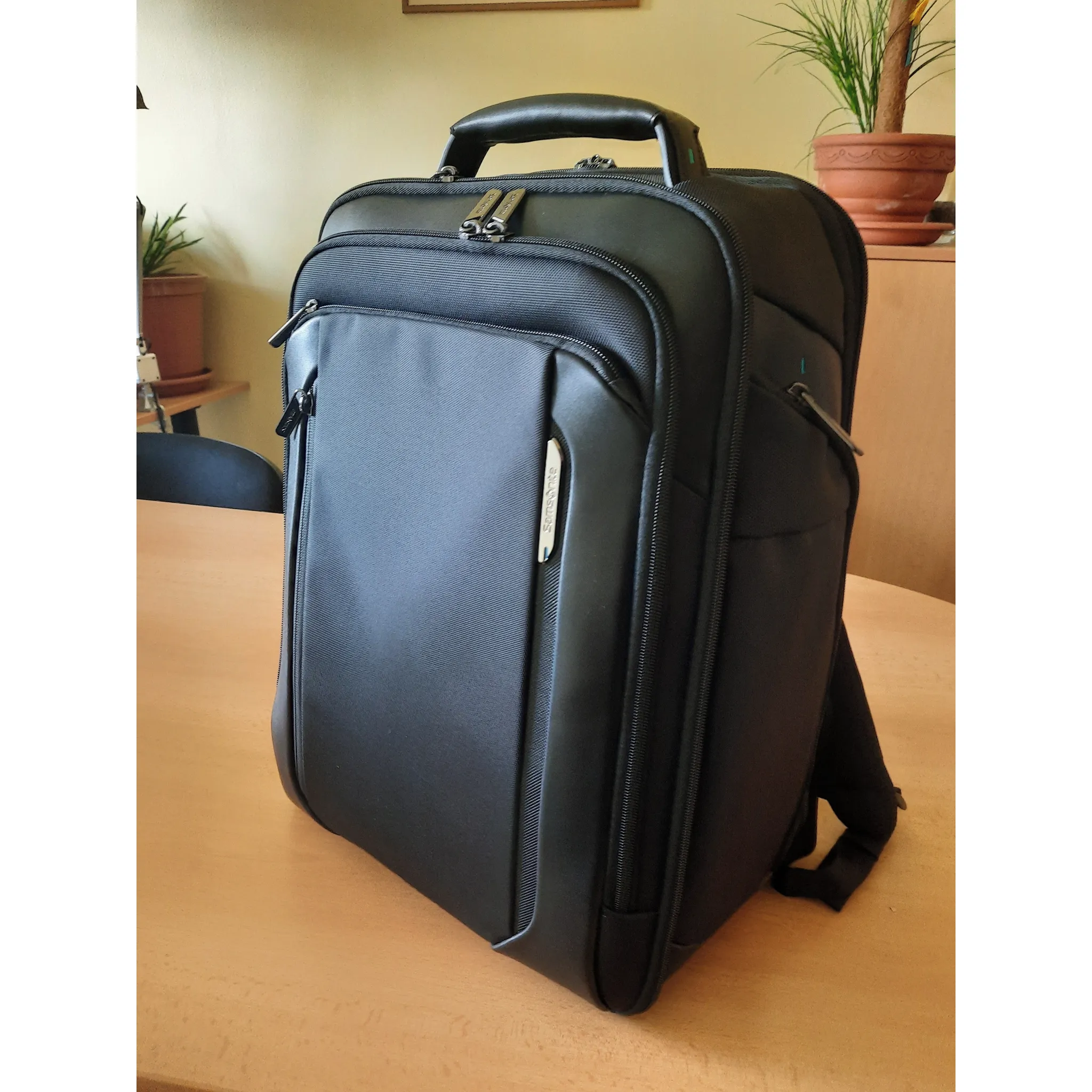 Fotografie 4 - Batoh na notebook Samsonite Spectrolite 158110-1041 17,3” černý