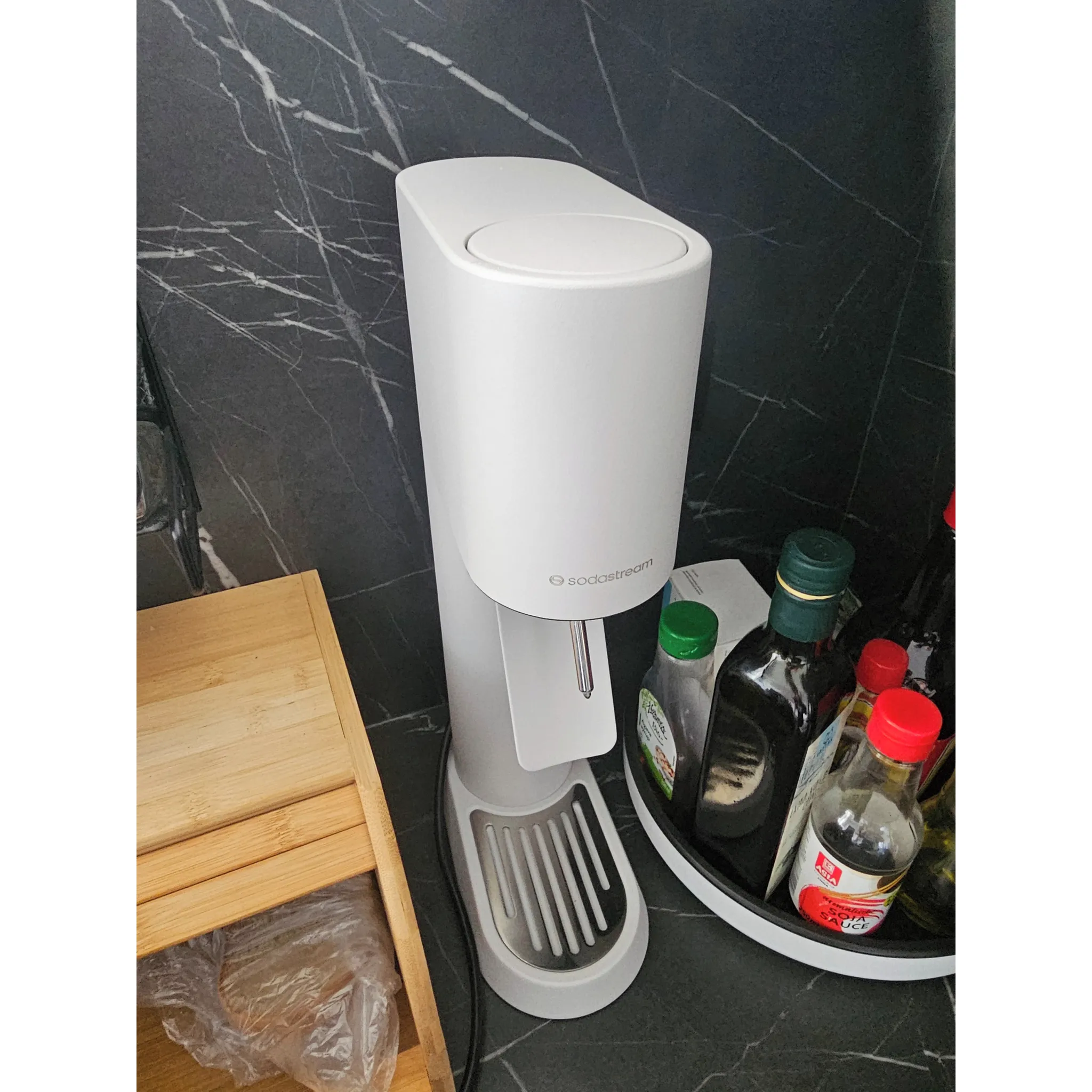 Fotografie 31 - Výrobník sody Sodastream Enso stříbrný