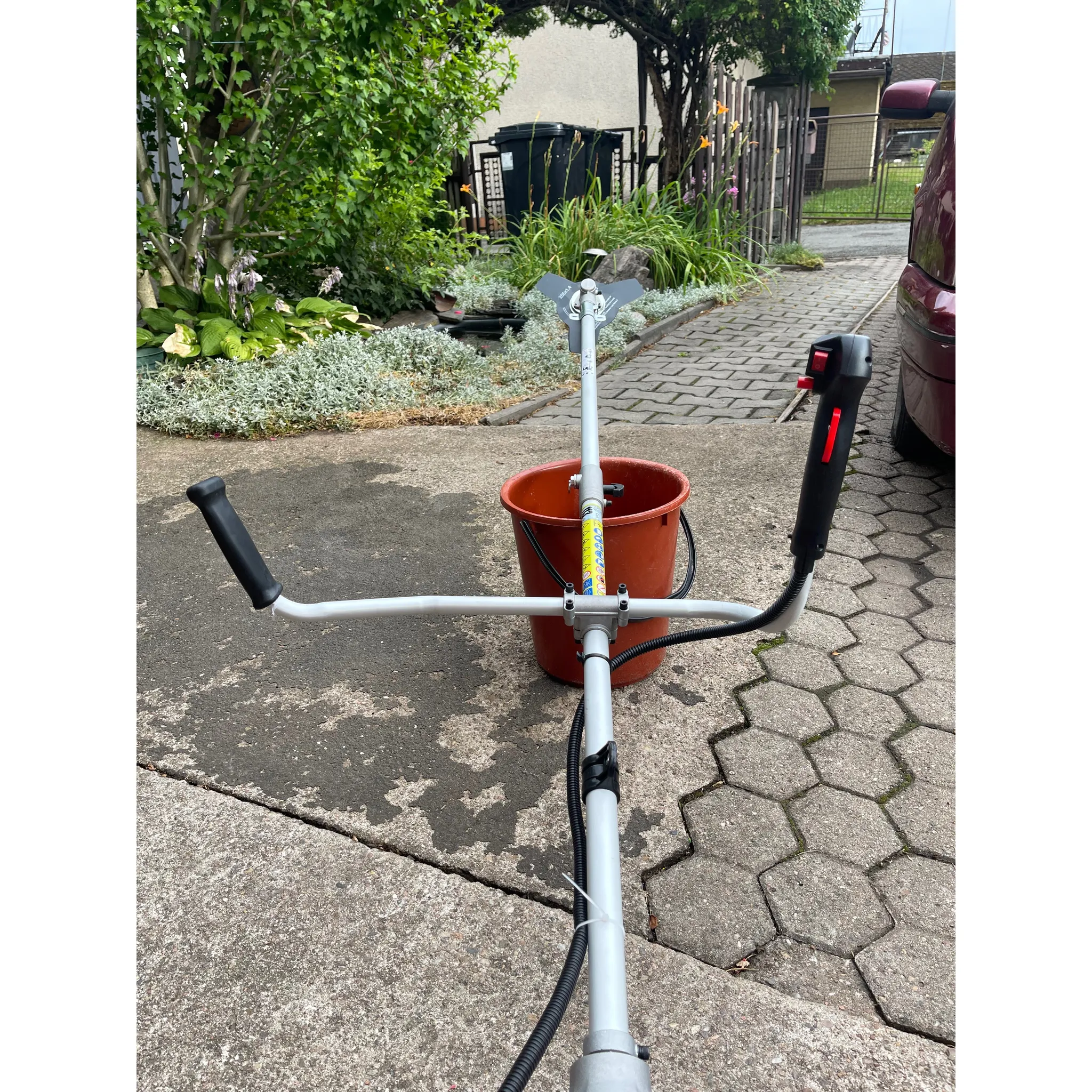 Fotografie 3 - Křovinořez Hecht 58 BTS 069358