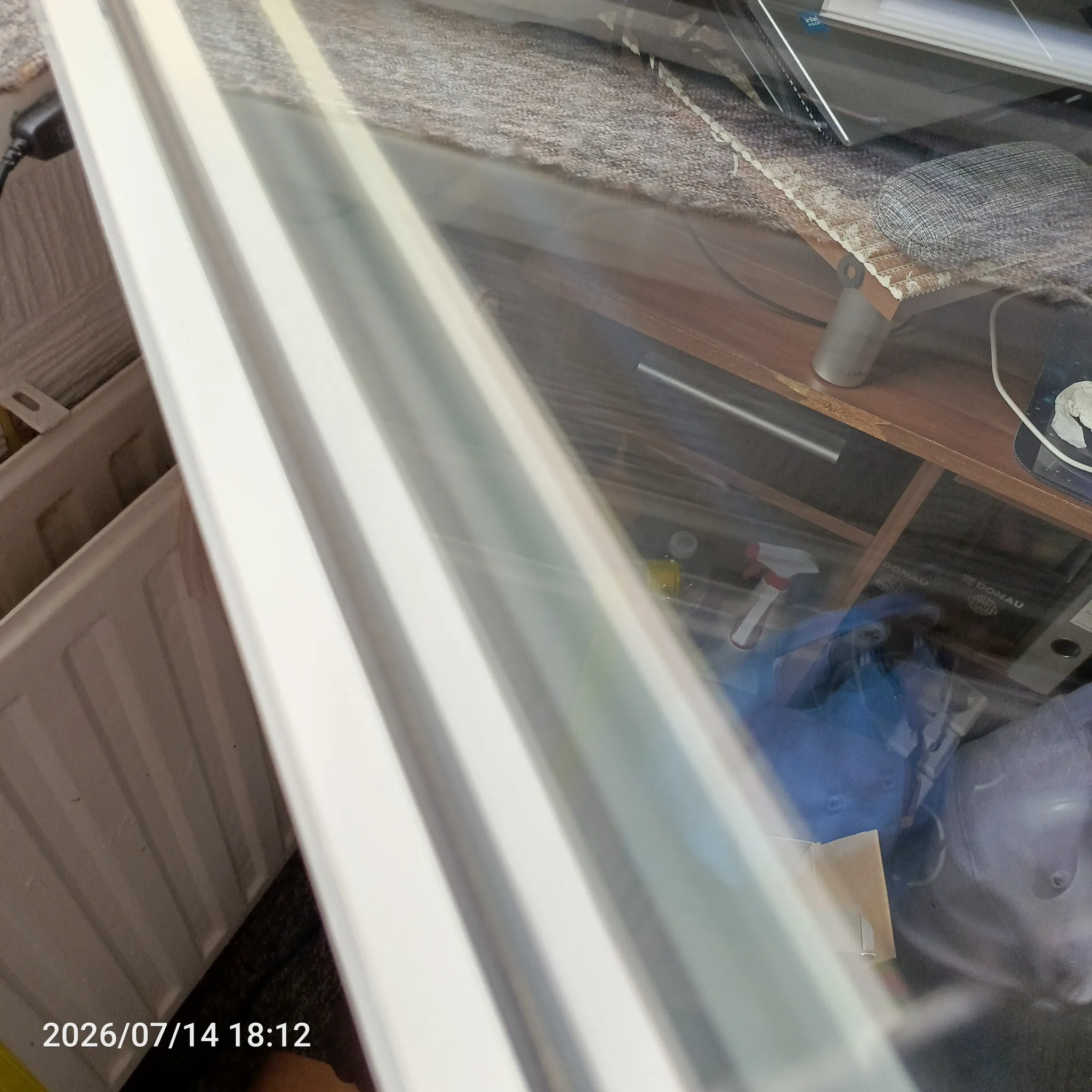 Fotografie 4 - Stěrka na okno Verk 27314 magnetický čistič oken