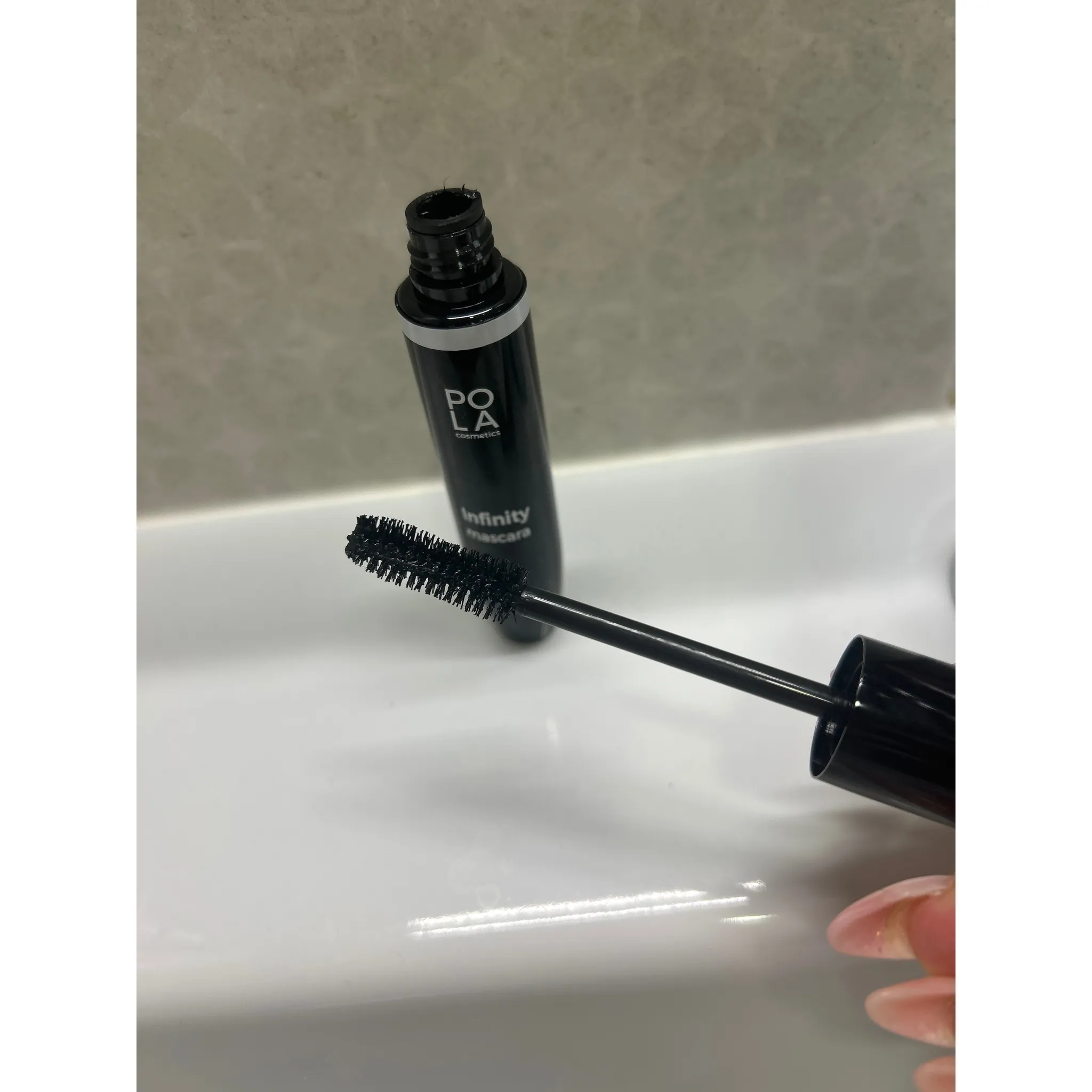 Fotografie 5 - Řasenka Pola Cosmetics Infinity Extending Mascara 8 g černá