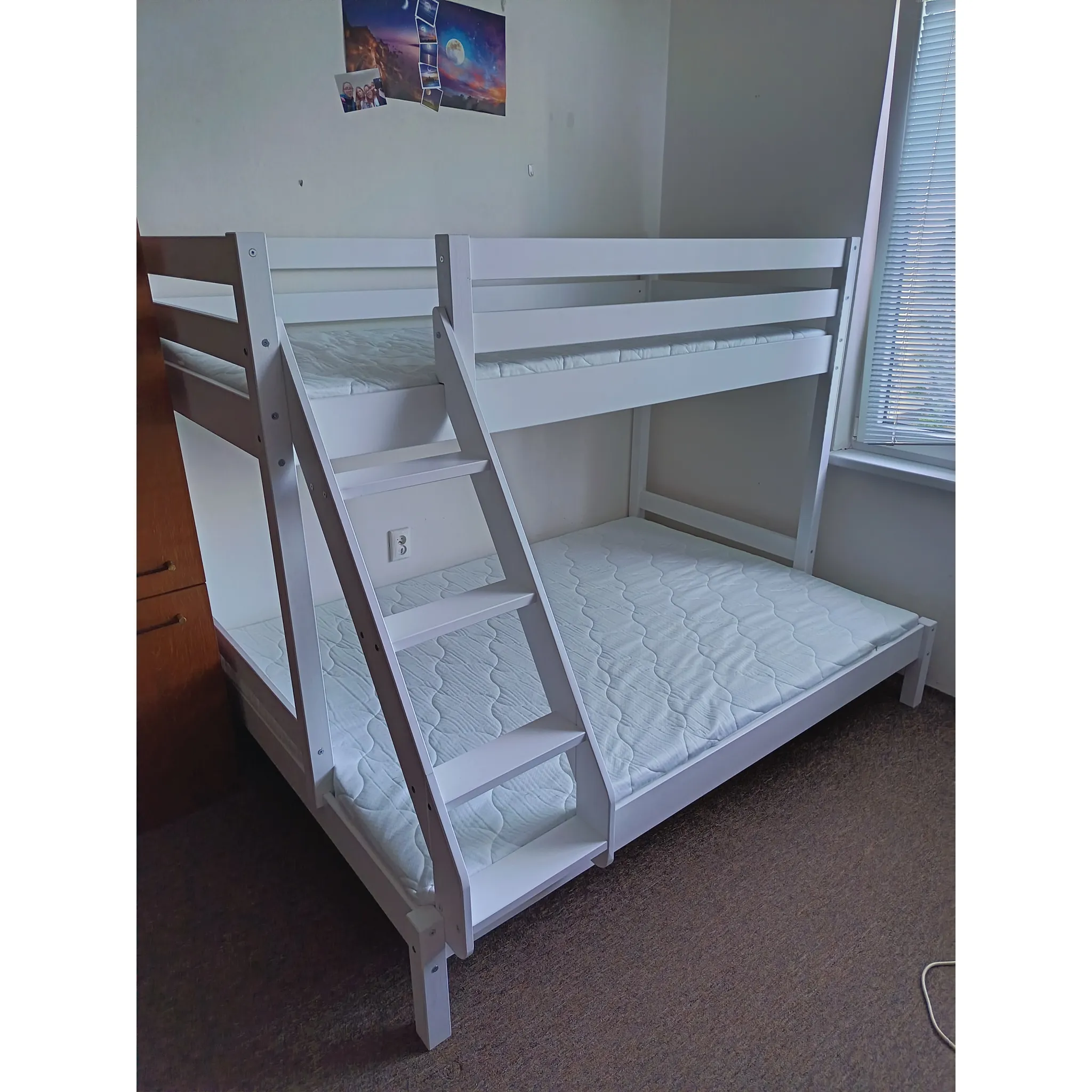 Fotografie 9 - Dětská postel Harry patrová postel s matrací a roštem 90 x 200/140 x 200 cm bílá