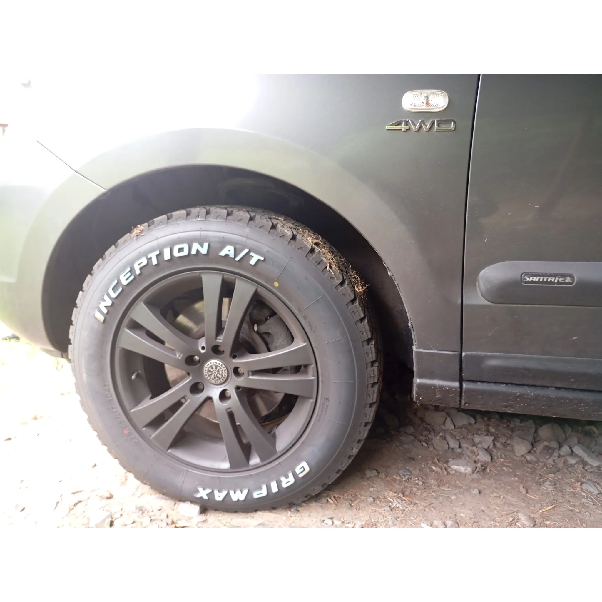 Fotografie 2 - 4x4 pneu Gripmax Inception A/T 235/65 R17 104 T
