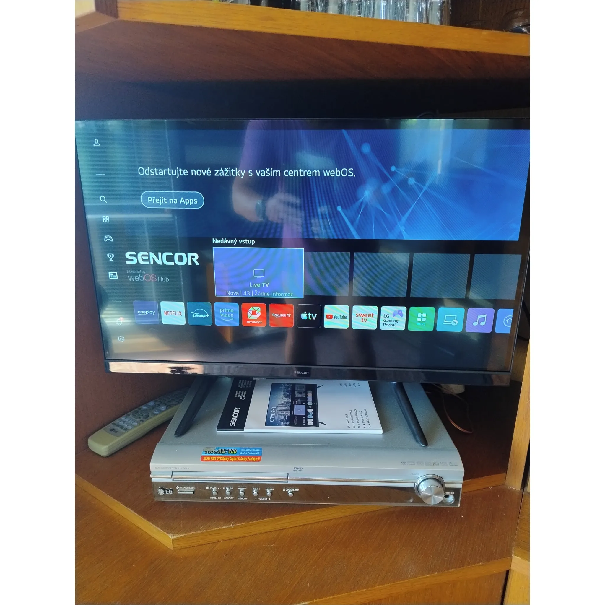 Fotografie 10 - Televizor Sencor 32" LED (SLE 32S803B)