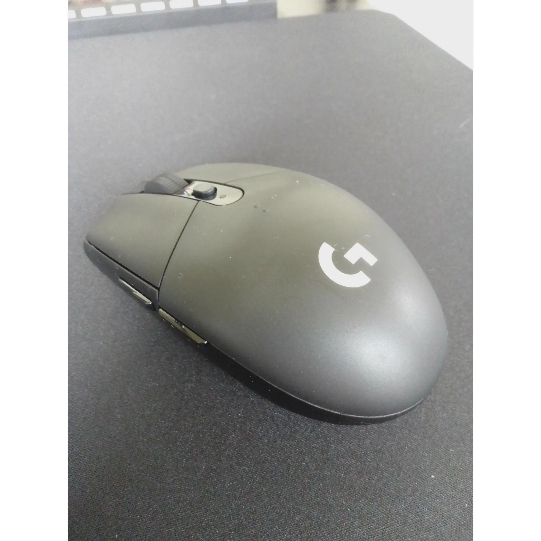Fotografie 8 - Myš Logitech G305 Recoil černá
