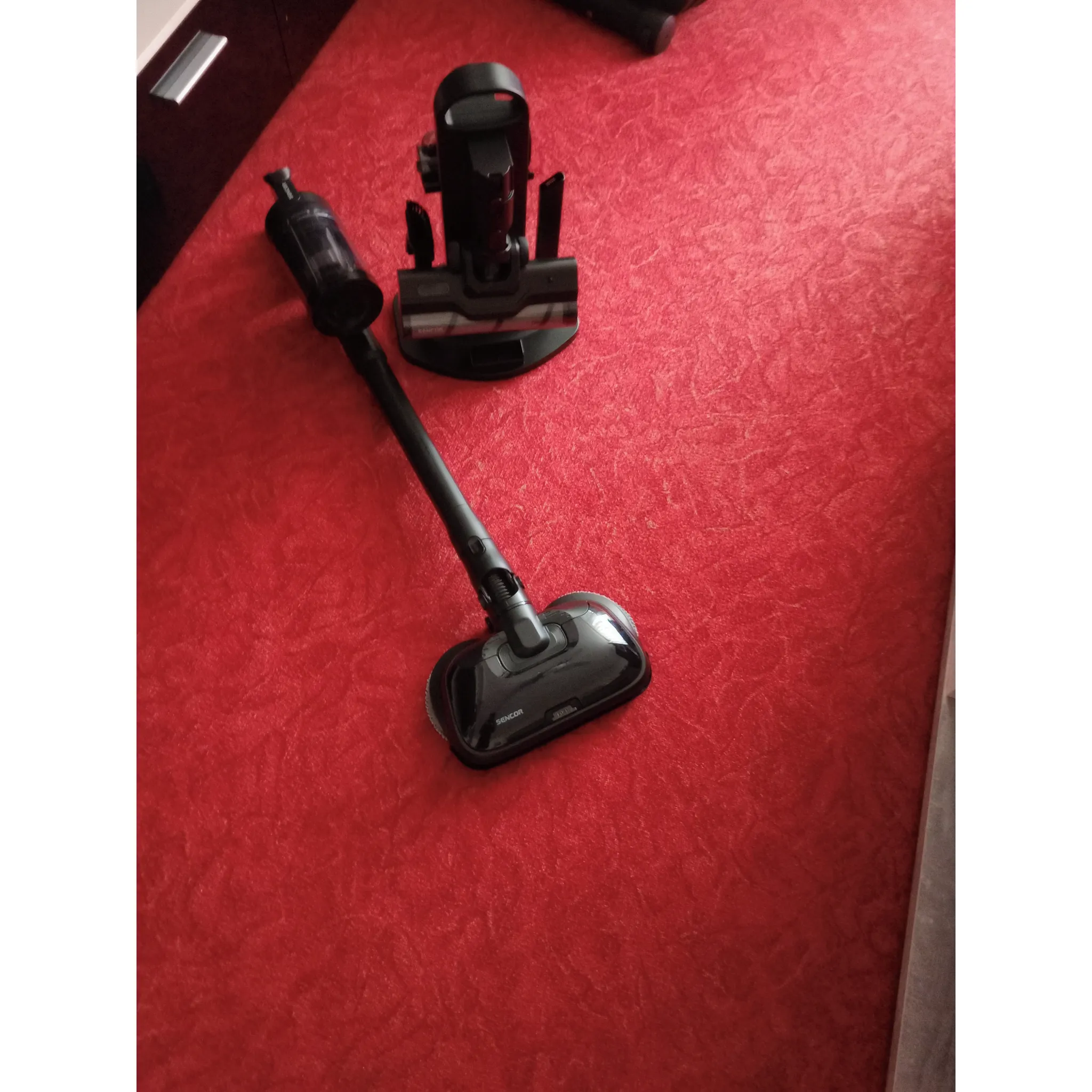 Fotografie 11 - Vysavač Sencor SVC 9486BK