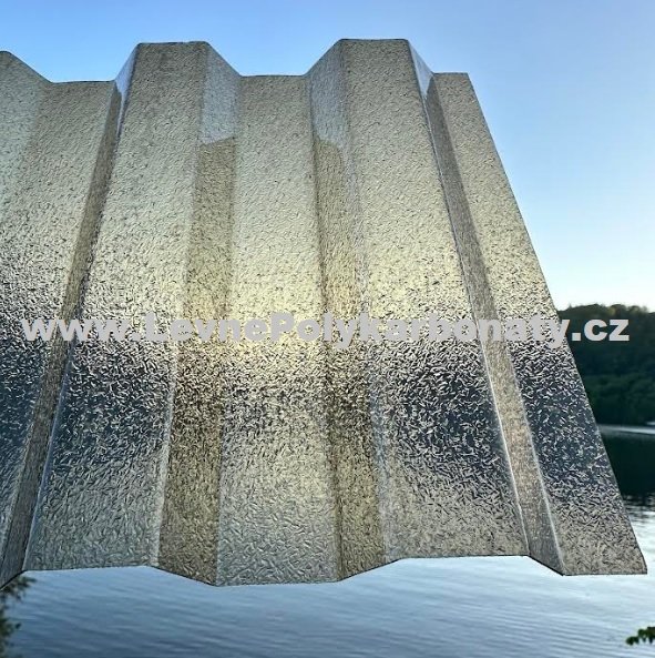 Gutta Guttagliss Makro ST polykarbonátová deska 6000 x 1060 mm bronz
