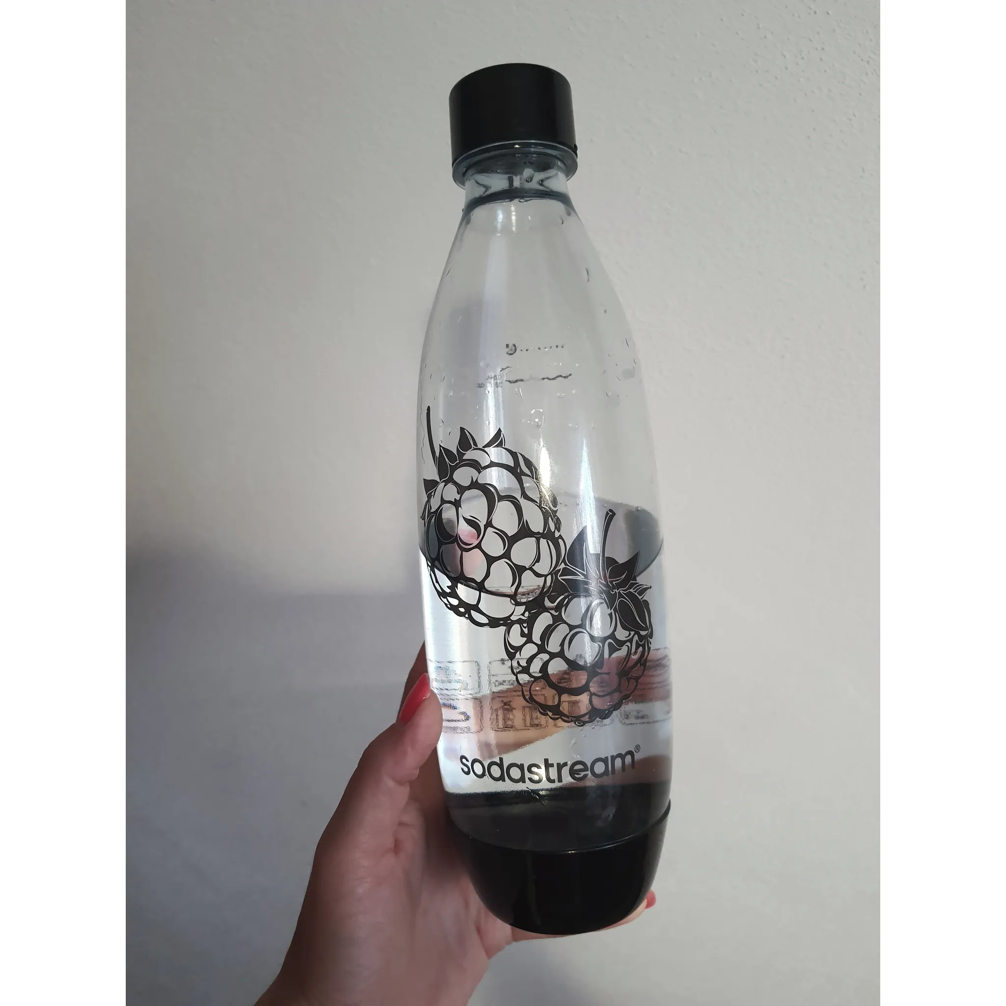 Fotografie 11 - Výrobník sody SodaStream Art černý + 1 lahev