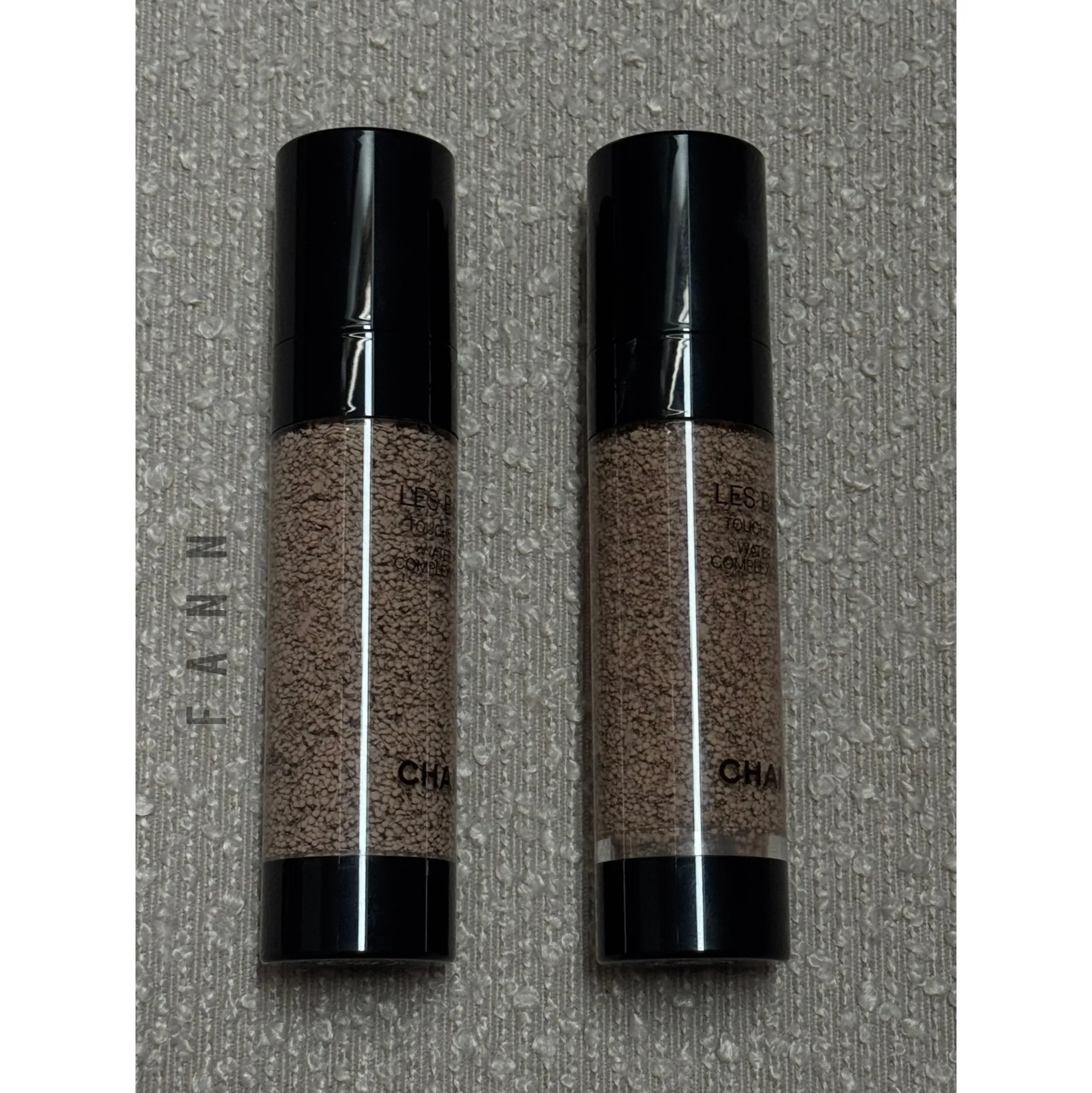 Fotografie 5 - Make-up Chanel Les Beiges Water-Fresh Complexion Touch rozjasňující a hydratační make-up 20 ml BD121
