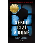 Někdo cizí v domě - Shari Lapena (2023)…