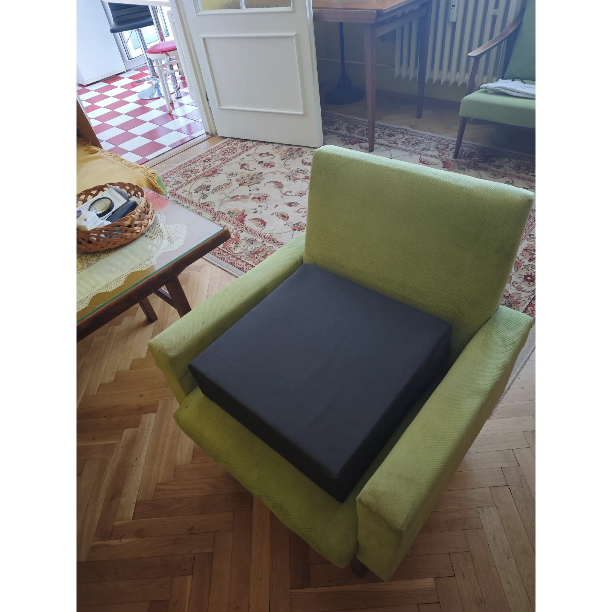 Fotografie 4 - Podsedák Sanomed SanoPod 1 rehabilitační kvádr 40 x 40 x 12 cm černý