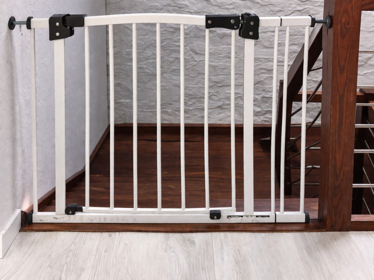 Zábrana pro děti 103-112 cm