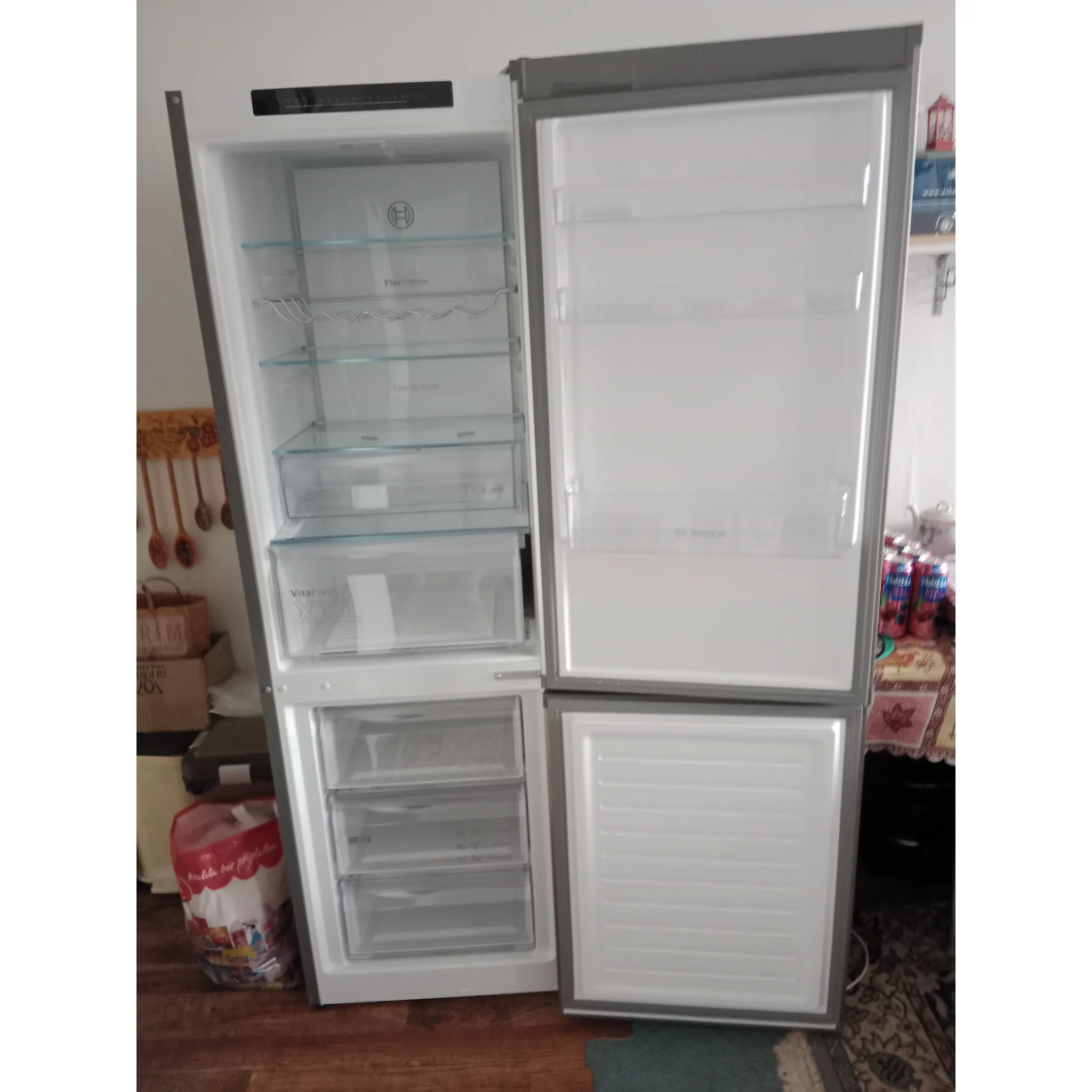 Fotografie 9 - Lednice BOSCH KGN362ICF