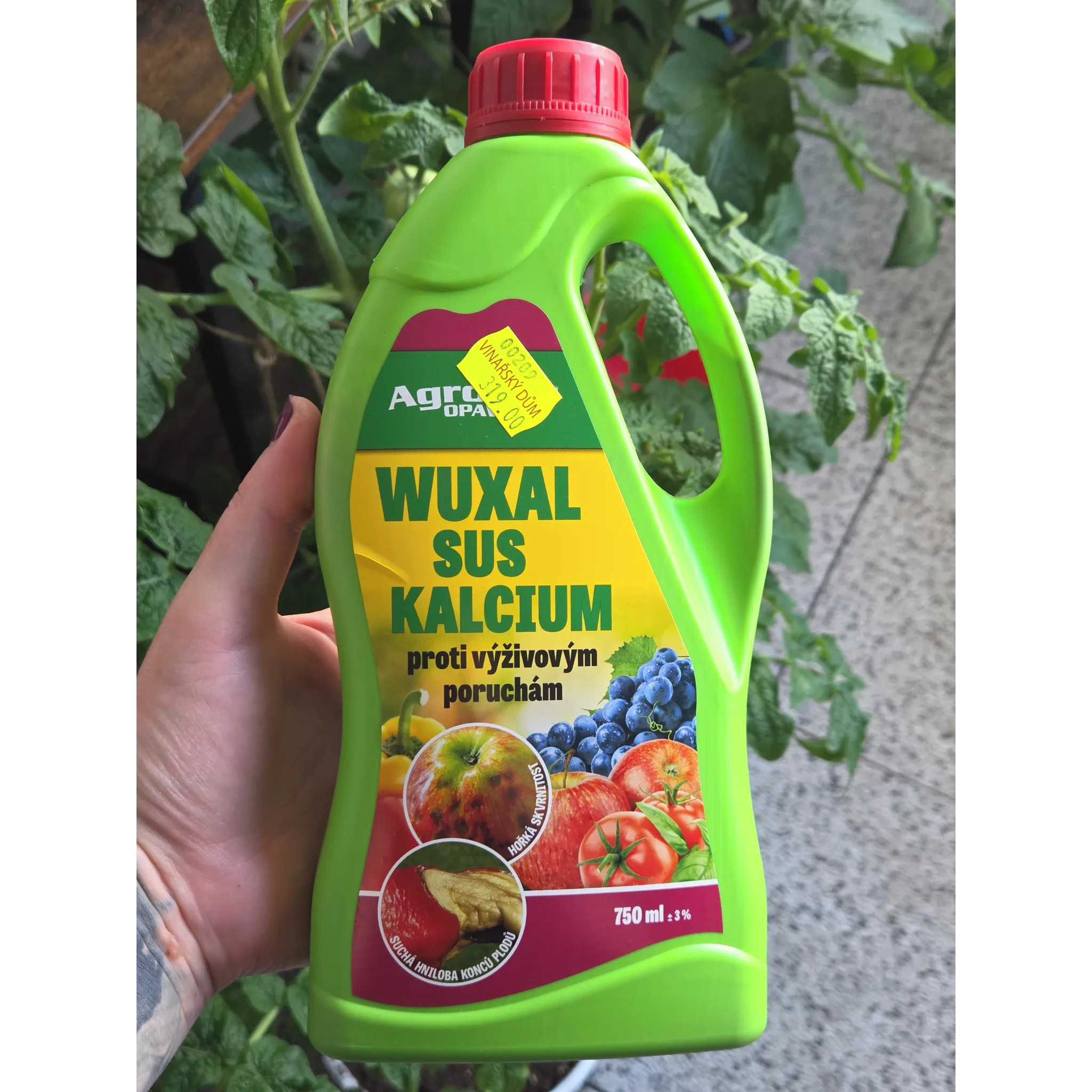 Fotografie 2 - Hnojivo AgroBio Opava Wuxal SUS Kalcium 750 ml