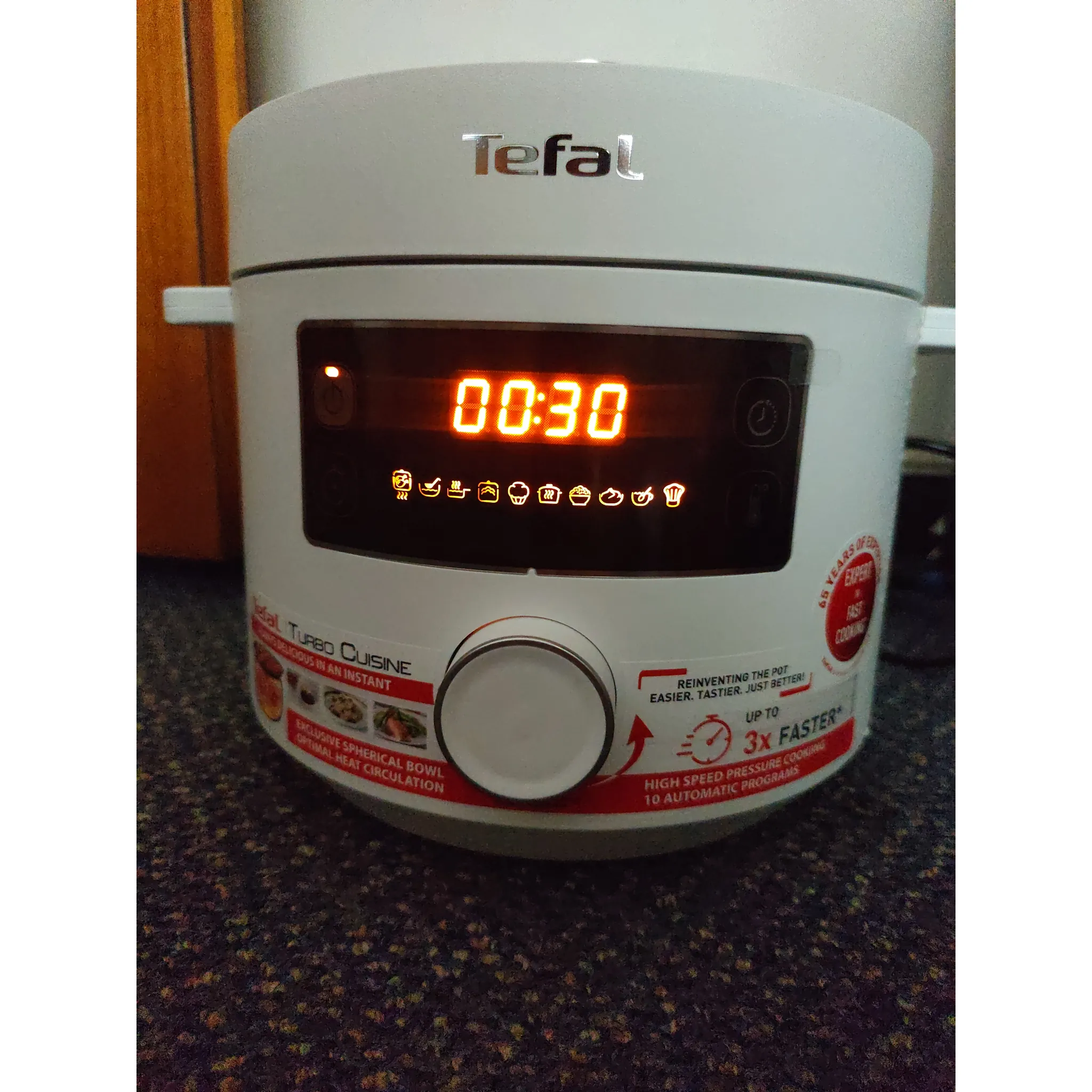 Fotografie 3 - Multifunkční hrnec Tefal Turbo Cuisine CY754130
