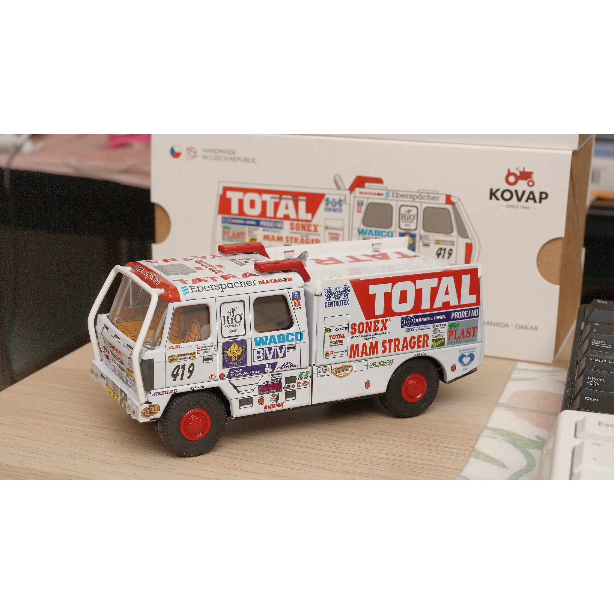 Fotografie 3 - Autíčko Kovap Tatra 815 4.68500 Paříž-Dakar 1998