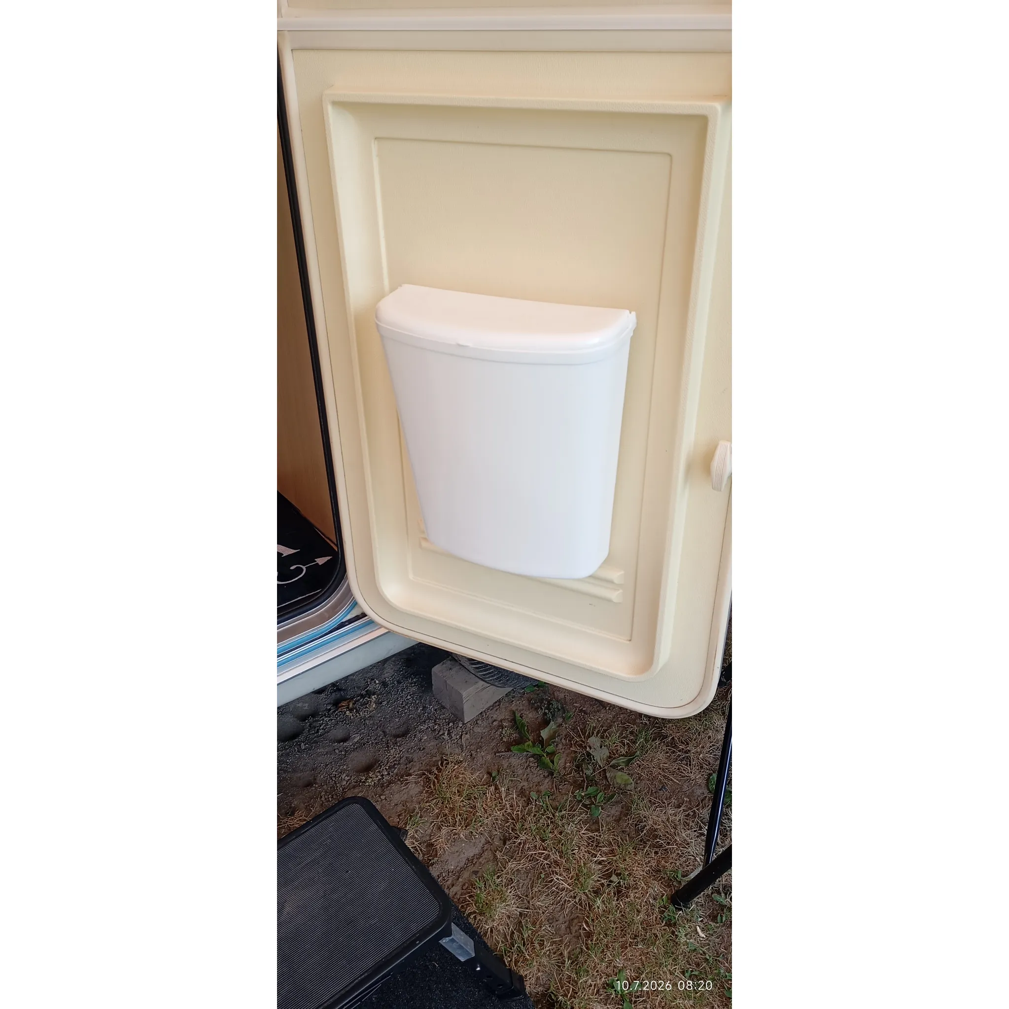 Fotografie 2 - Odpadkový koš BRUNNER Pillar 5,5 l bílý