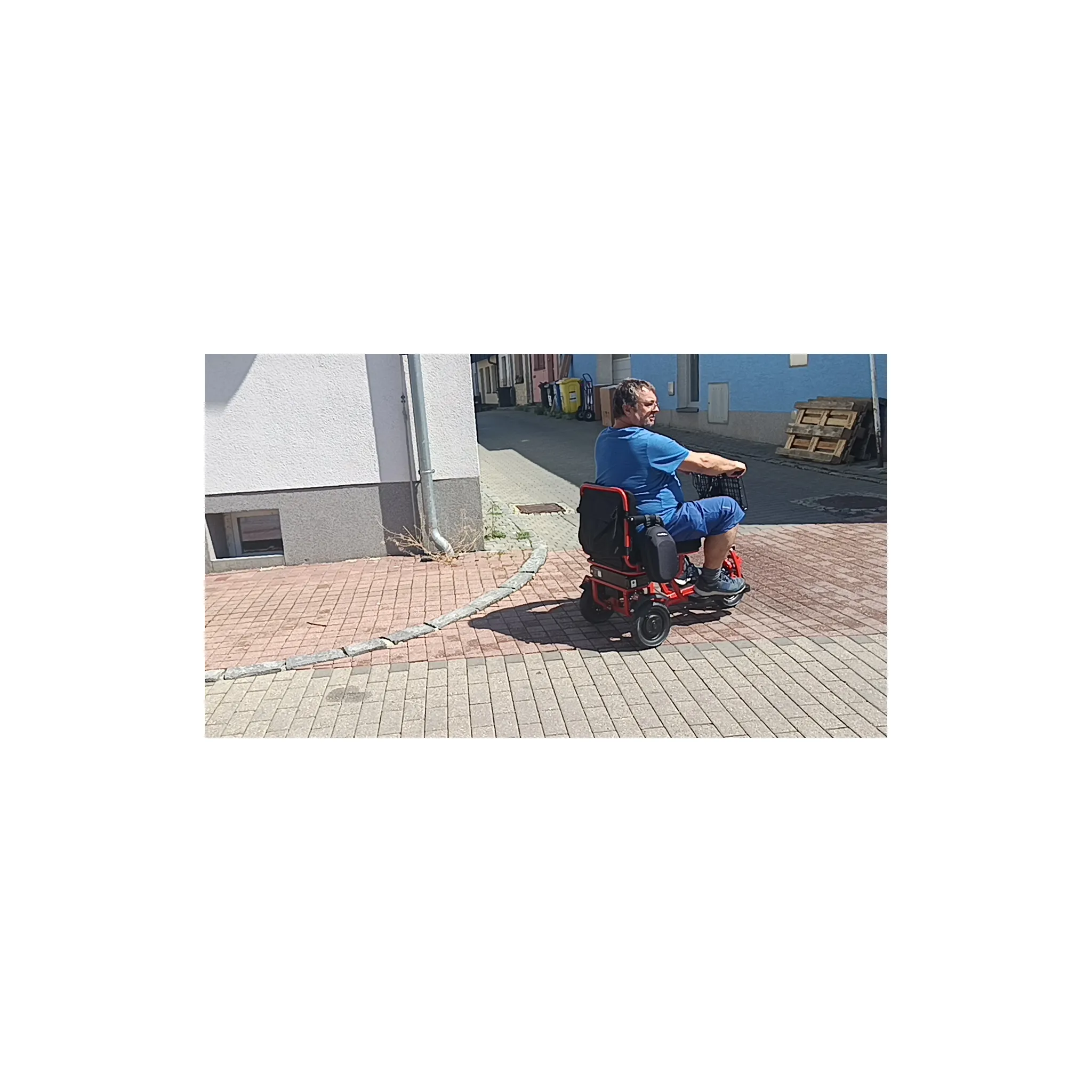 Fotografie 9 - Elektrický invalidní skútr Eroute Fold 5 Li-Ion skládací elektrická tříkolka červená