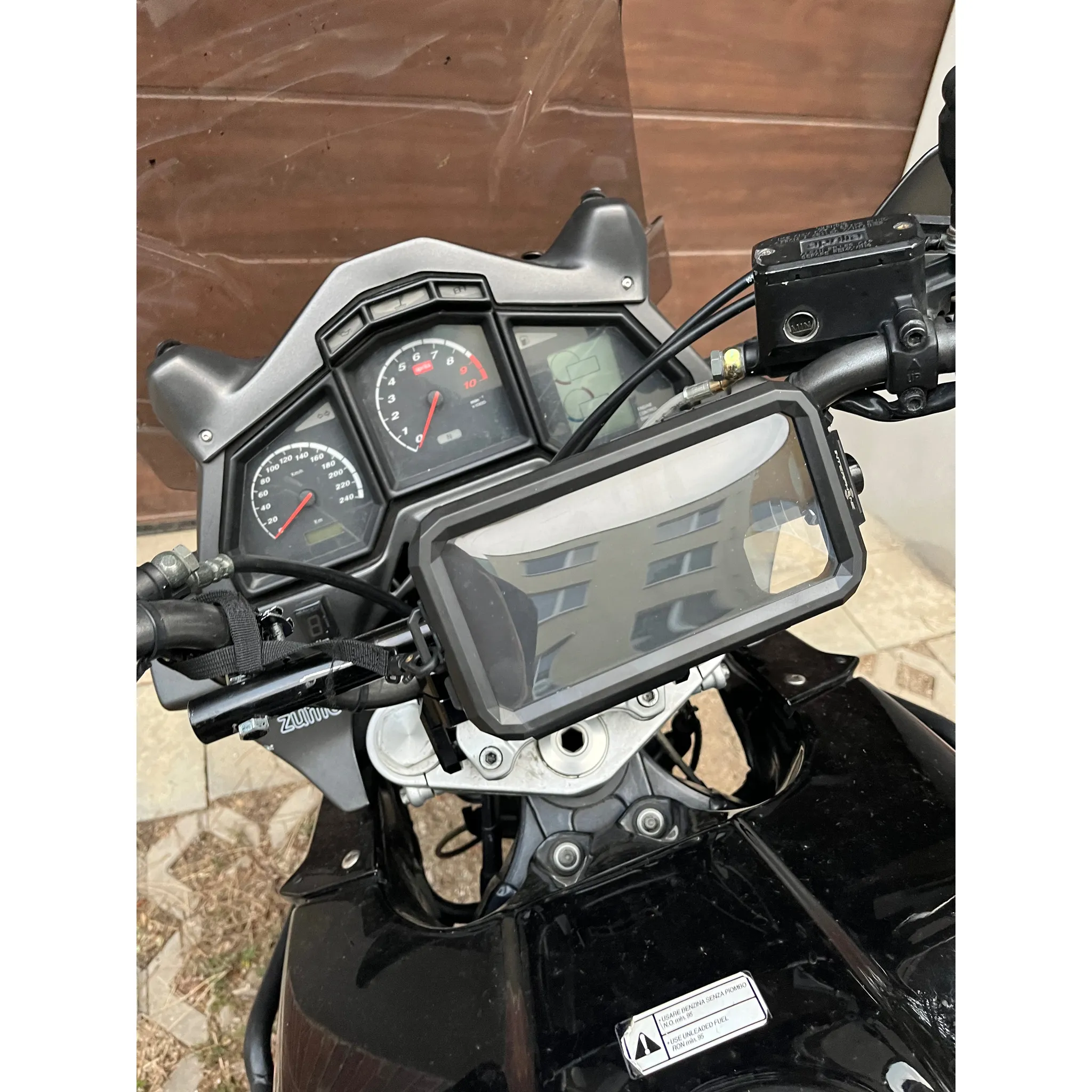 Fotografie 3 - Pouzdro na mobilní telefon Cellularline Interphone pro Apple iPhone 11 Pro Max černý