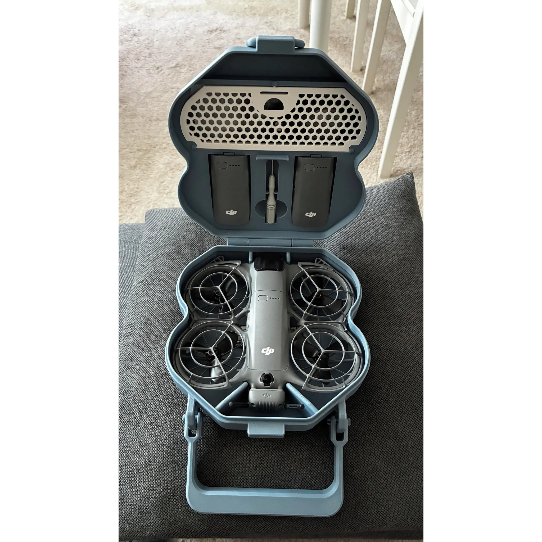 Fotografie 7 - Dron DJI Neo 2 Fly More Combo (Drone Only)