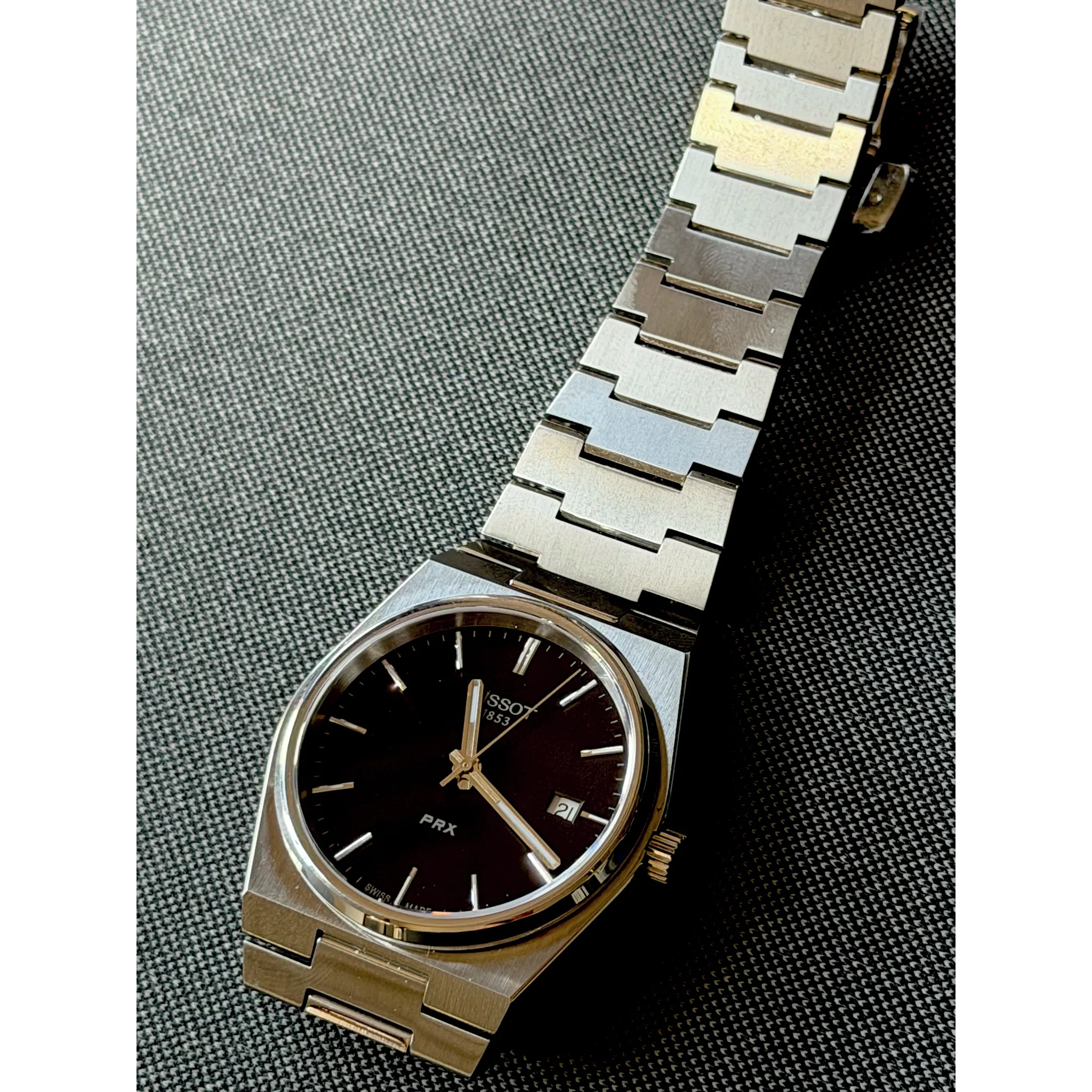 Fotografie 9 - Hodinky Tissot PRX T137.210.11.351.00