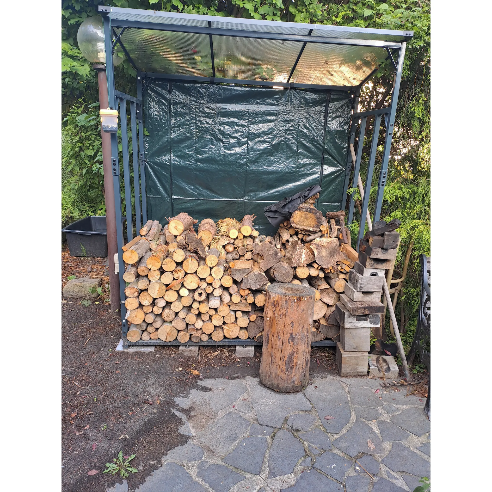 Fotografie 6 - Dřevník Gardebruk Corina + pytel s rukojetí 163 x 70 x 198 cm antracit