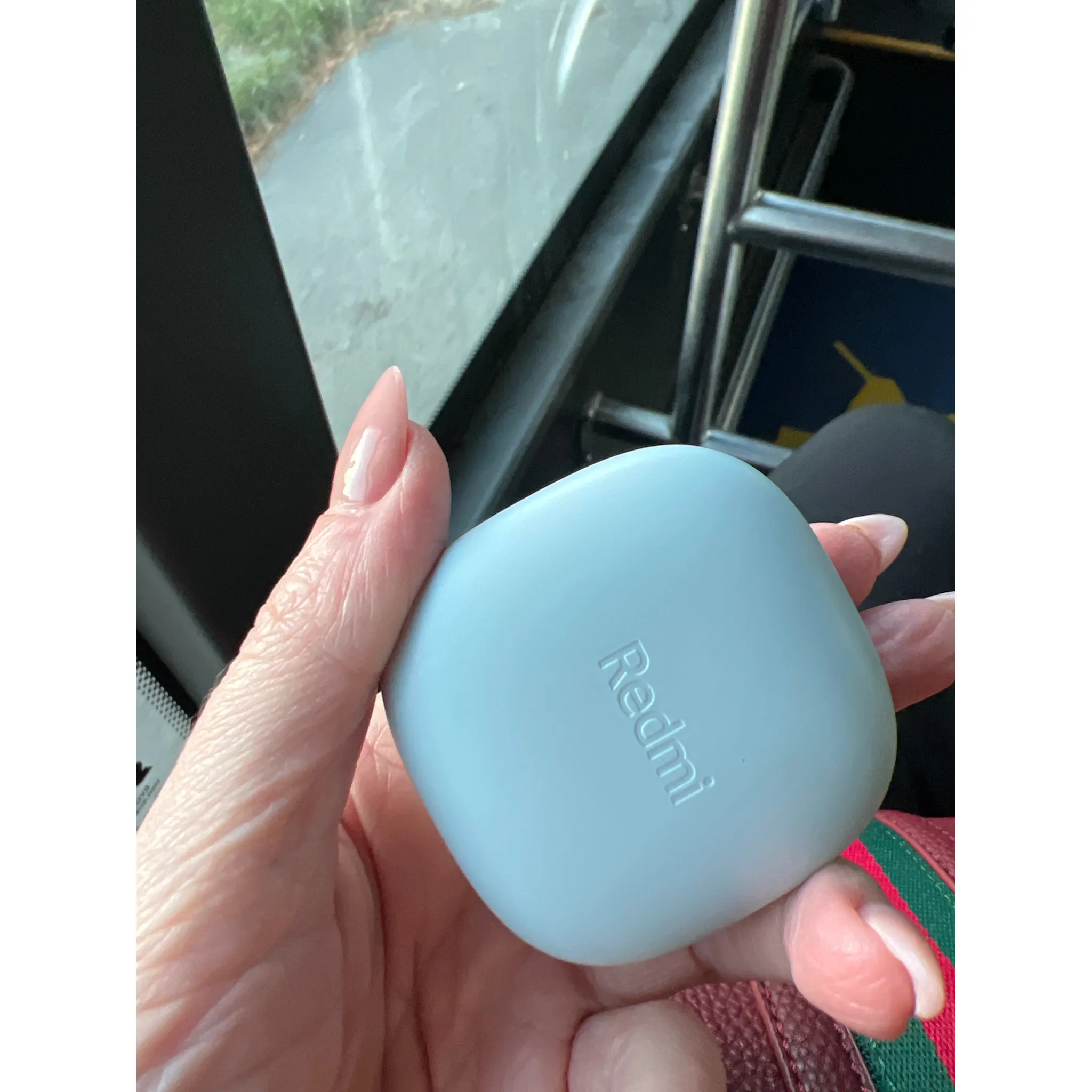 Fotografie 3 - Sluchátka Xiaomi Redmi Buds 6 Play bílá