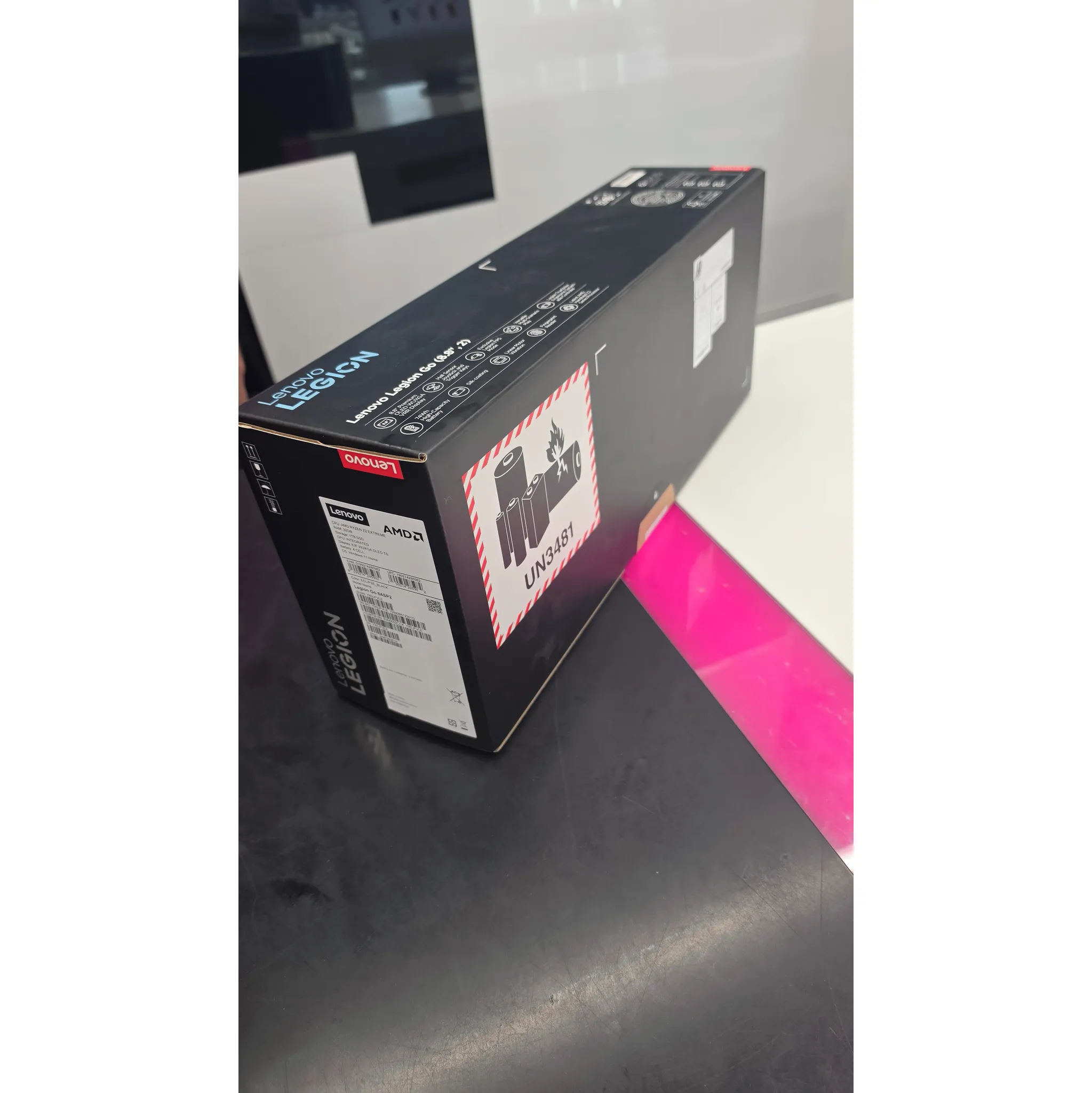 Fotografie 6 - Herní konzole Lenovo Legion Go 8ASP2 Eclipse Black