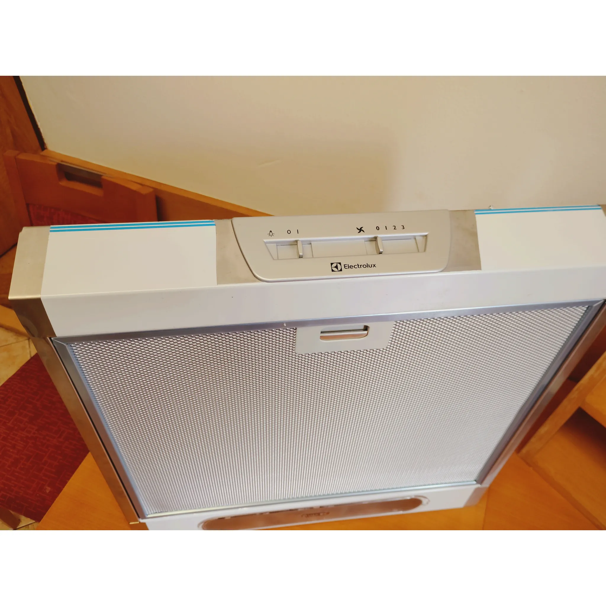 Fotografie 5 - Digestoř Electrolux LFU215X