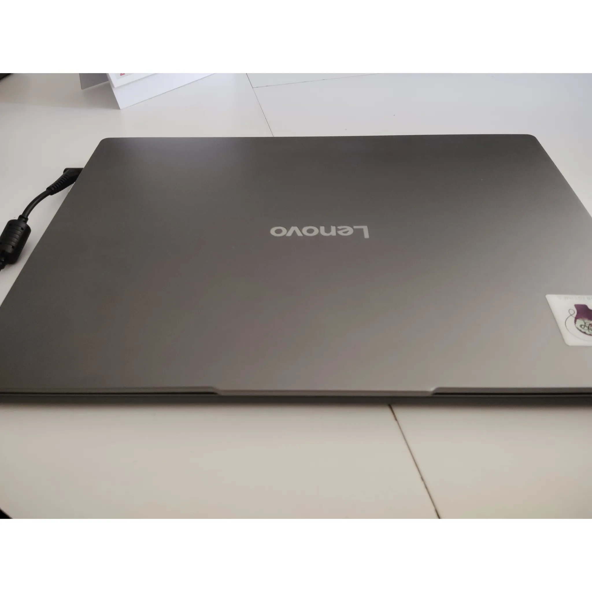 Fotografie 16 - Notebook Lenovo IdeaPad Slim 3 15IRH10 (83K10064CK)