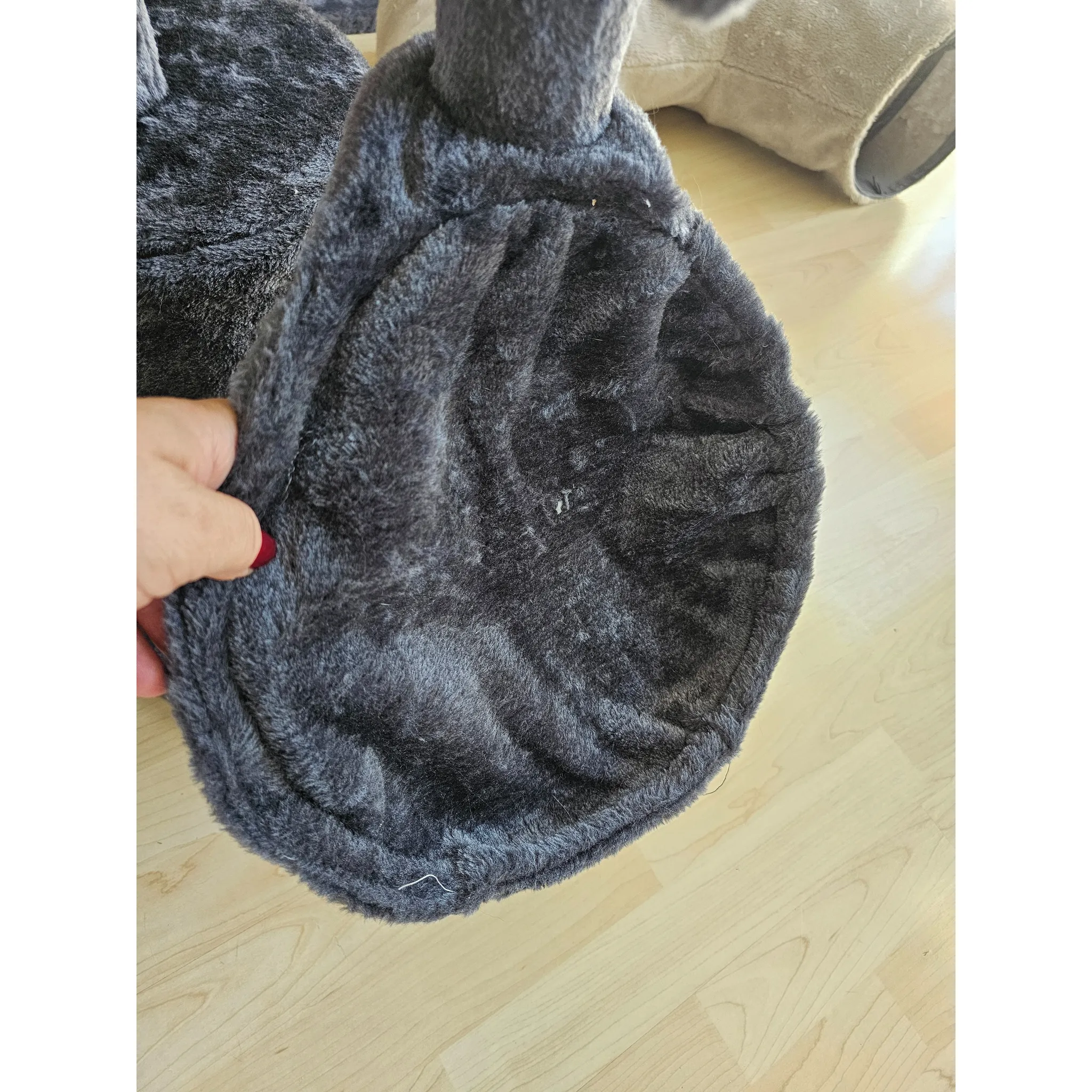 Fotografie 4 -  Aga DS313 škrabadlo pro kočky 88 cm šedé