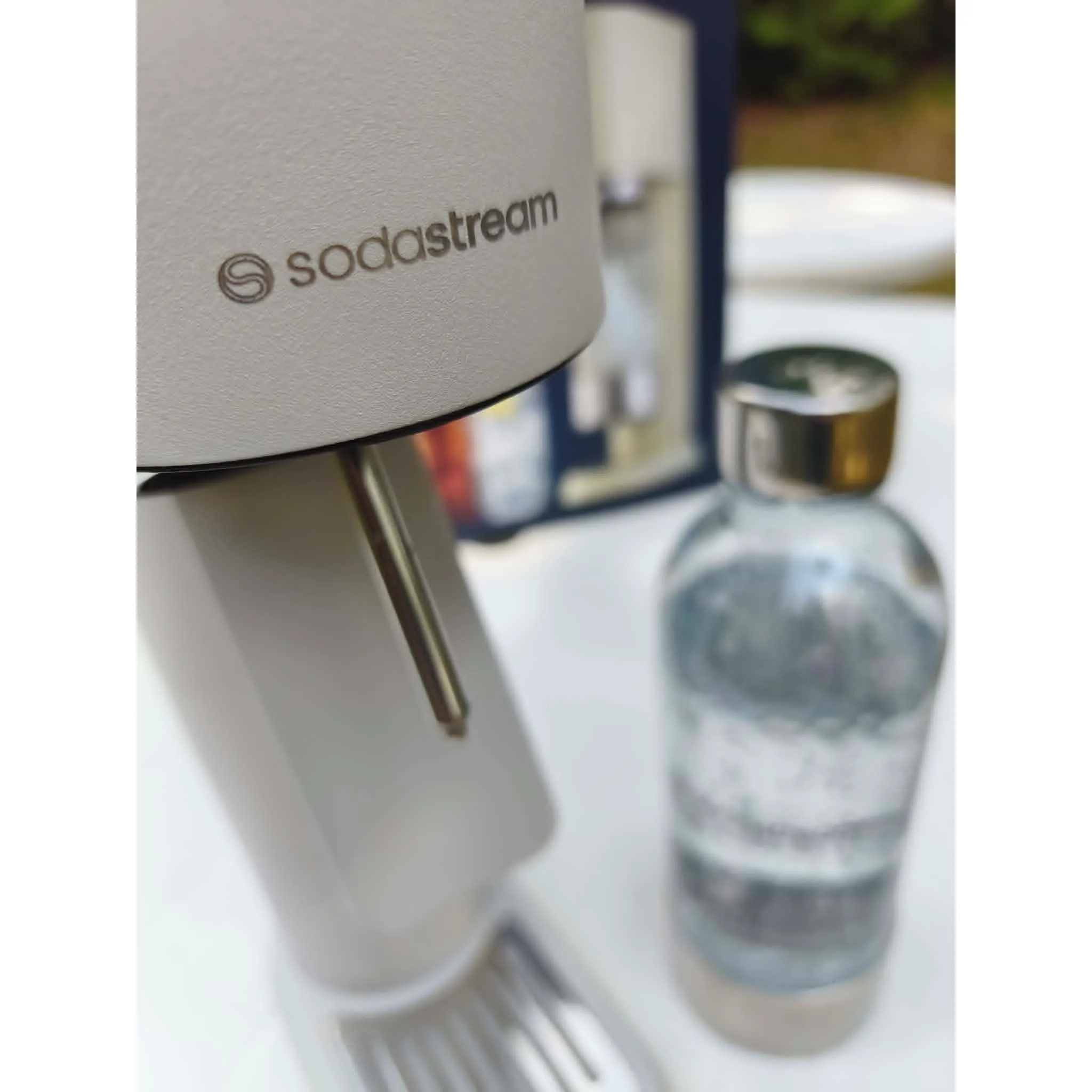 Fotografie 9 - Výrobník sody Sodastream Enso stříbrný