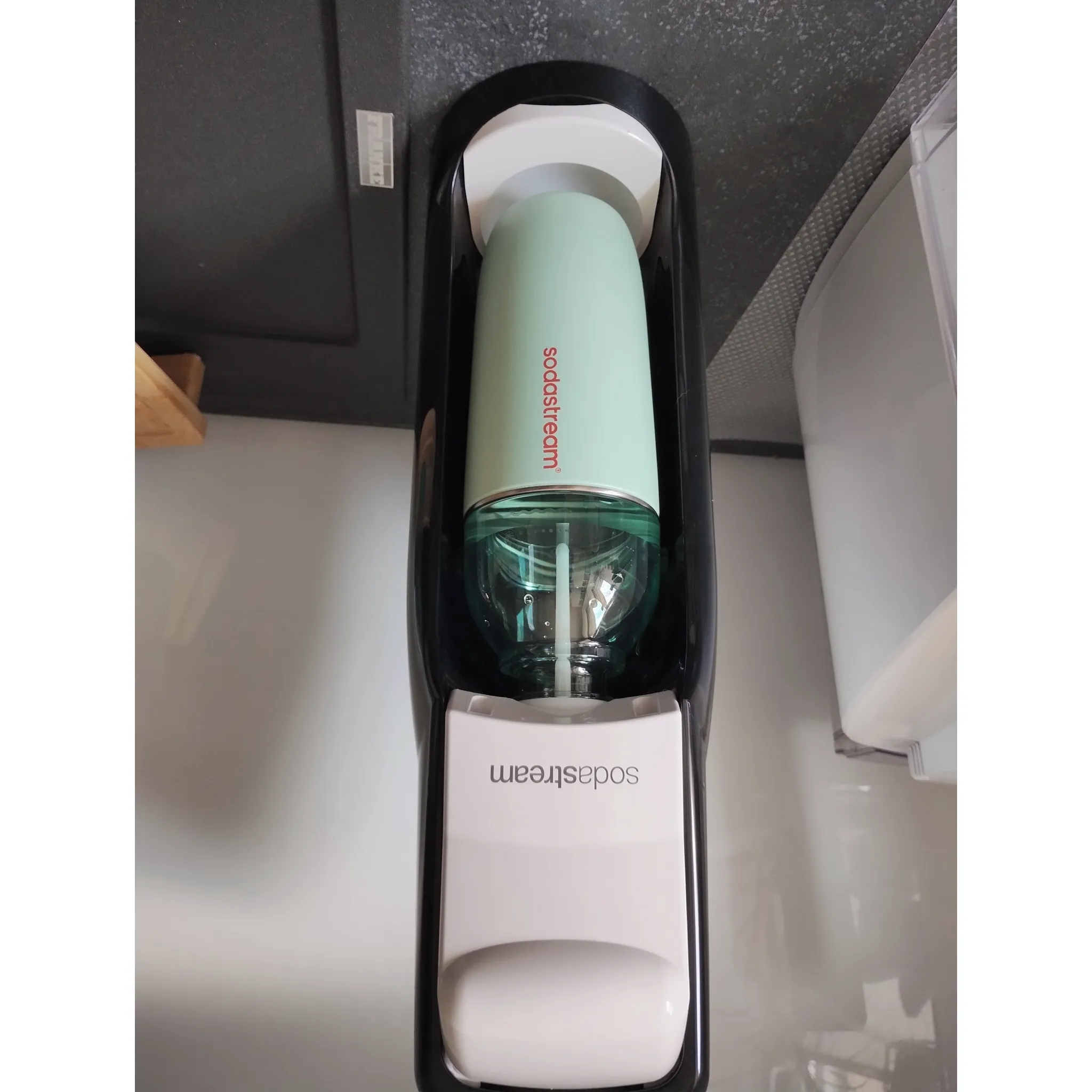Fotografie 4 - Příslušenství pro výrobník sody SodaStream Fizz & Go Easy Mix lahev 710 ml Sand