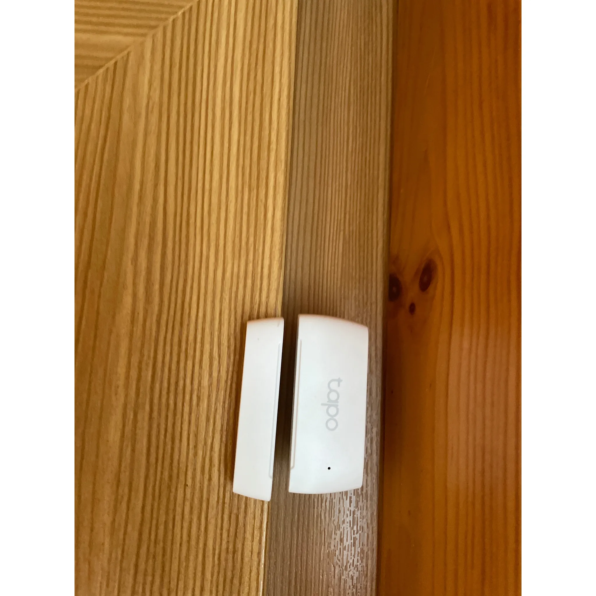 Fotografie 3 -  TP-LINK Tapo T110 chytrý kontaktní senzor pro okna a dveře