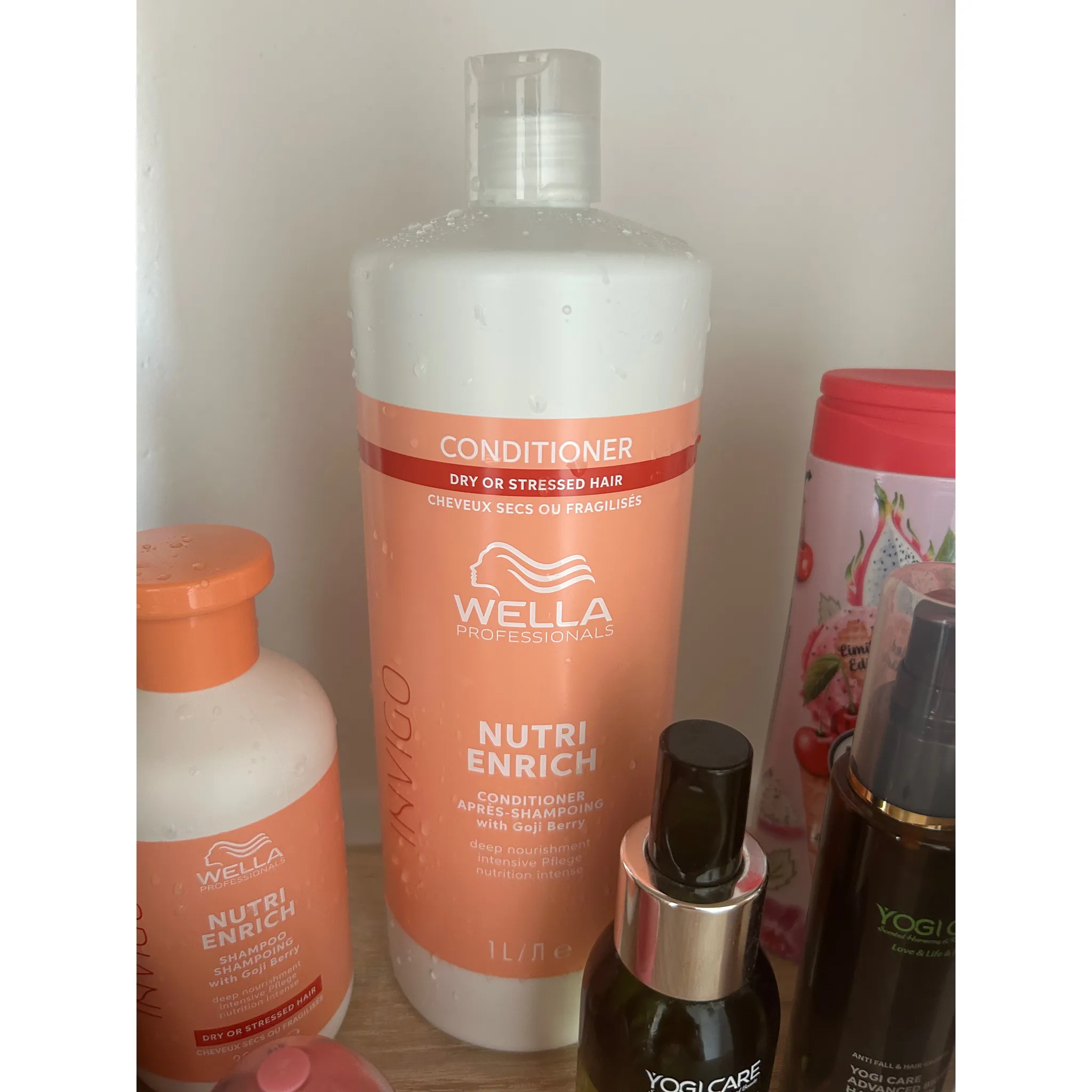 Fotografie 4 -  Wella Professionals Invigo Nutri Enrich Deep Nourishing kondicionér 200 ml