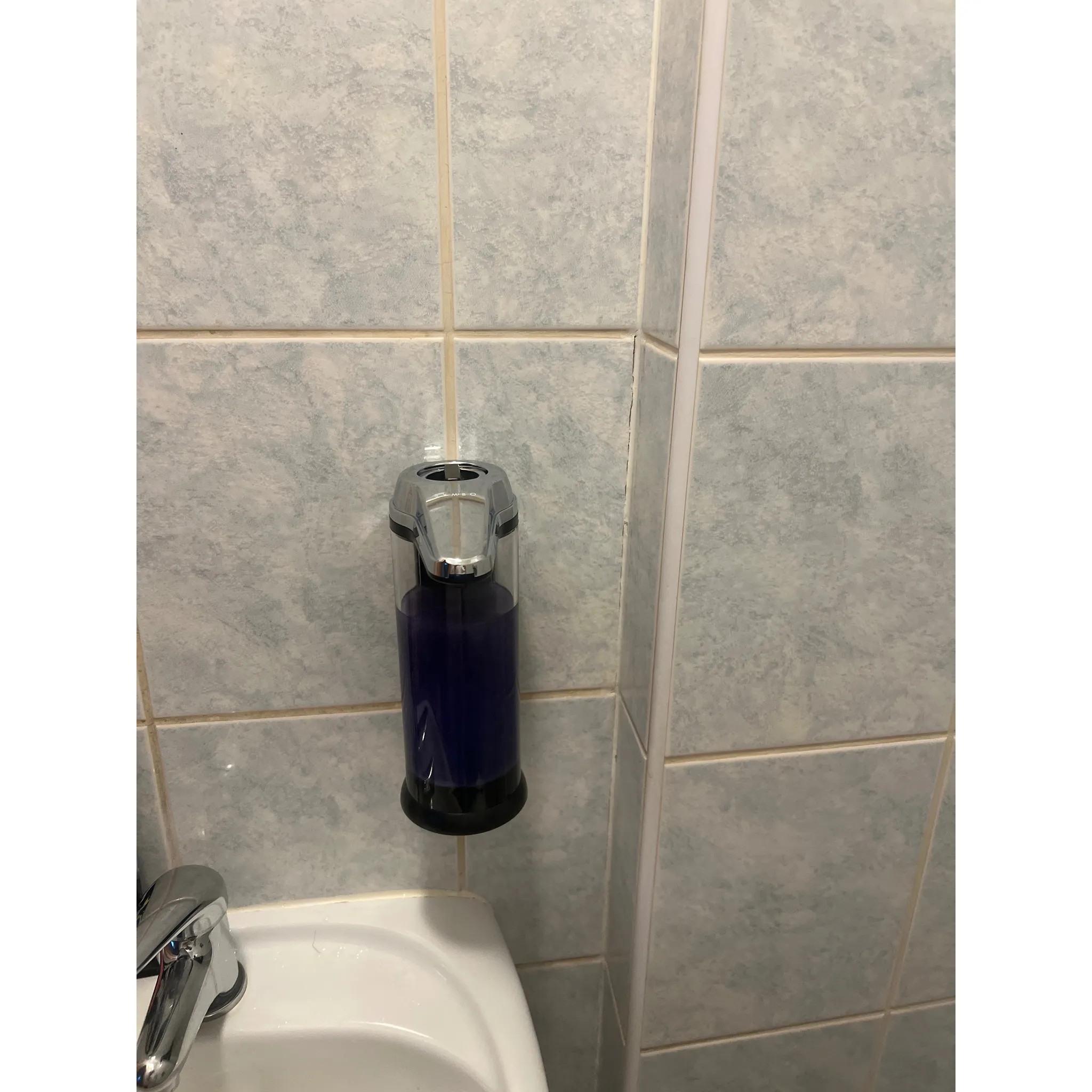 Fotografie 2 - Dávkovač mýdla Symbo Touchless 500A černý