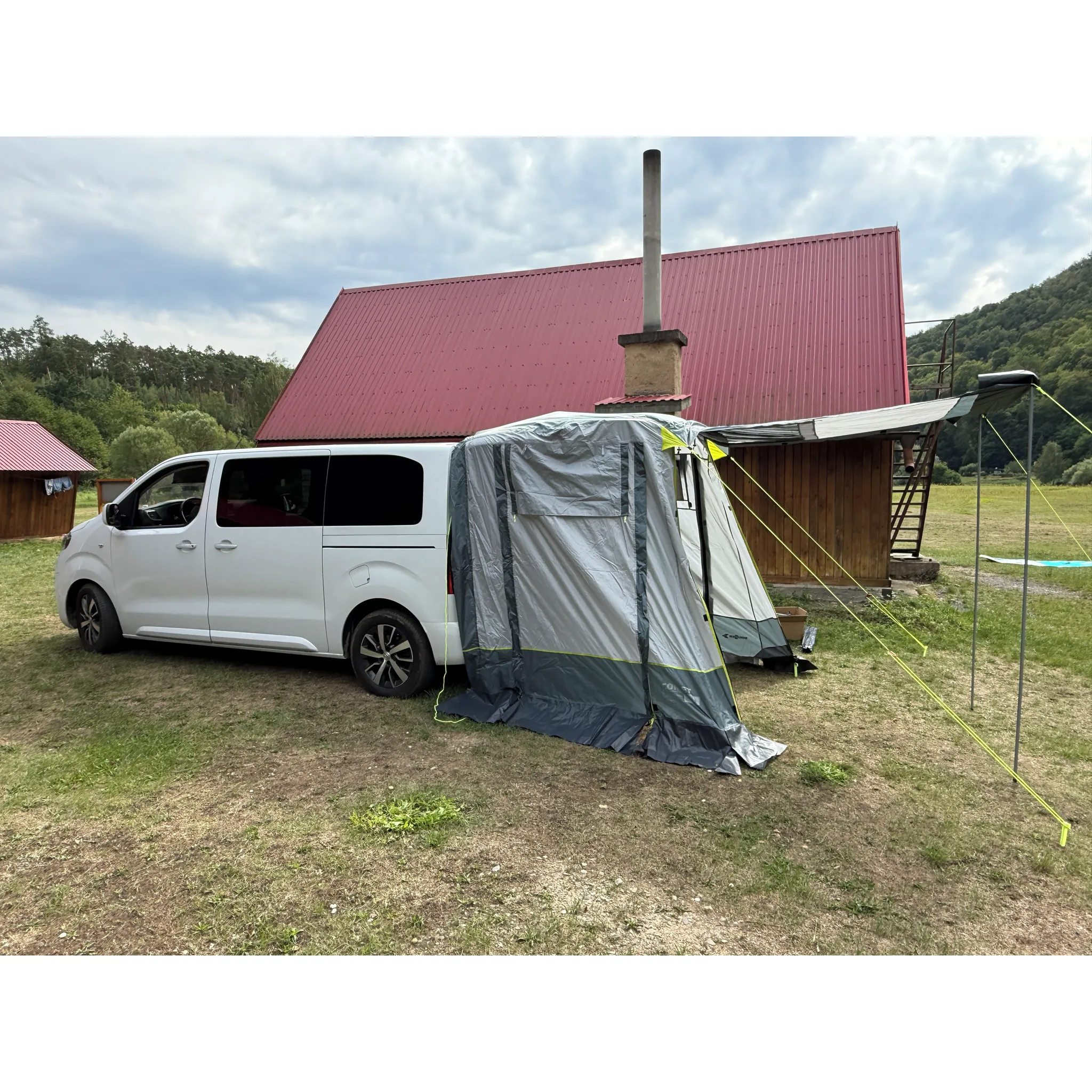Fotografie 3 - Autostan BRUNNER Comet 0102968N šedý/bílý