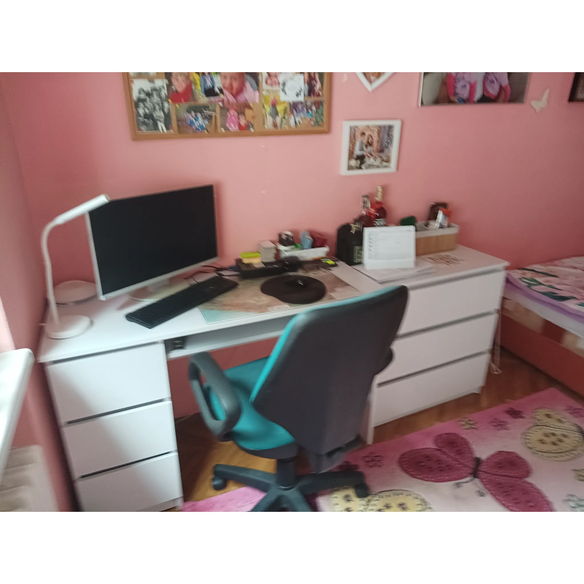 Fotografie 13 - Psací stůl Halmar Cino bílý