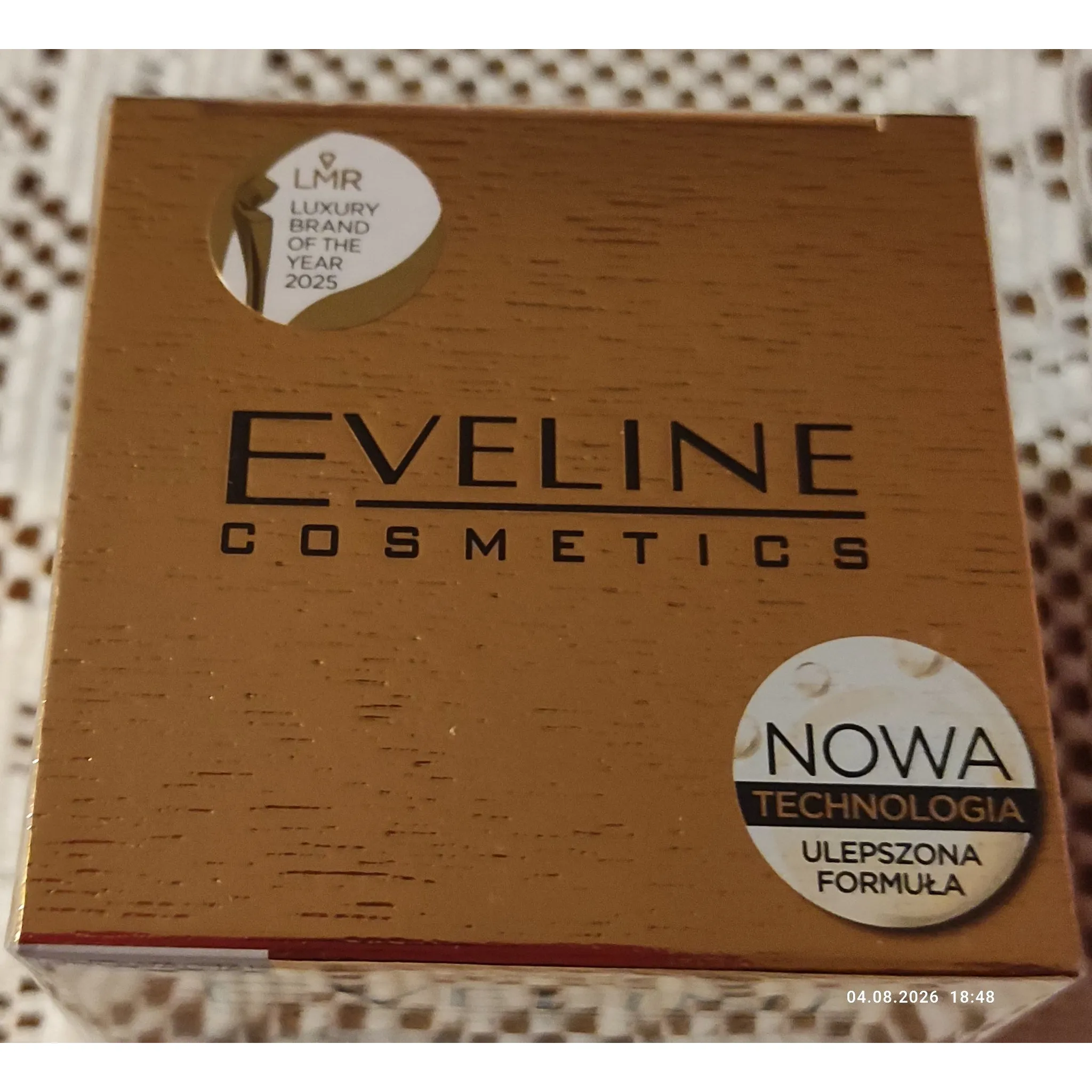 Fotografie 2 - Pleťový krém Eveline Cosmetics Gold Lift Expert 60+ denní/noční krém 50 ml